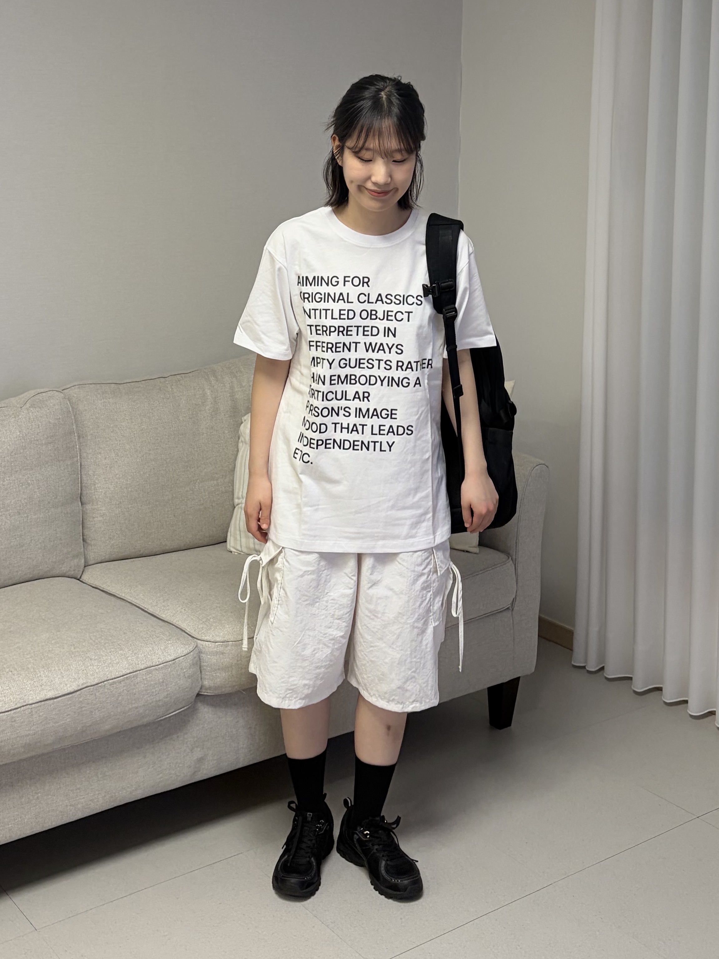 MILLO WOMEN Lettering Archive T-shirts White 착용 스타일 - 1