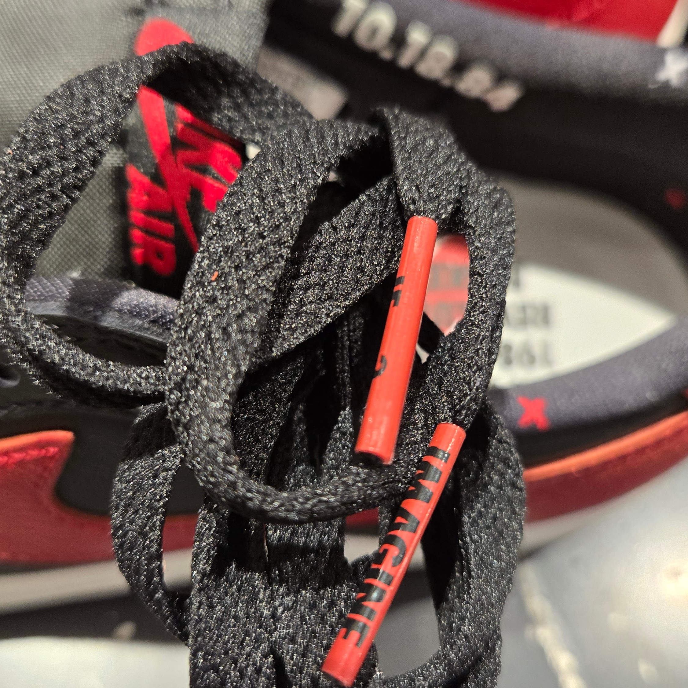 Jordan 1 Retro Low OG Banned 2026 착용 스타일 - 9