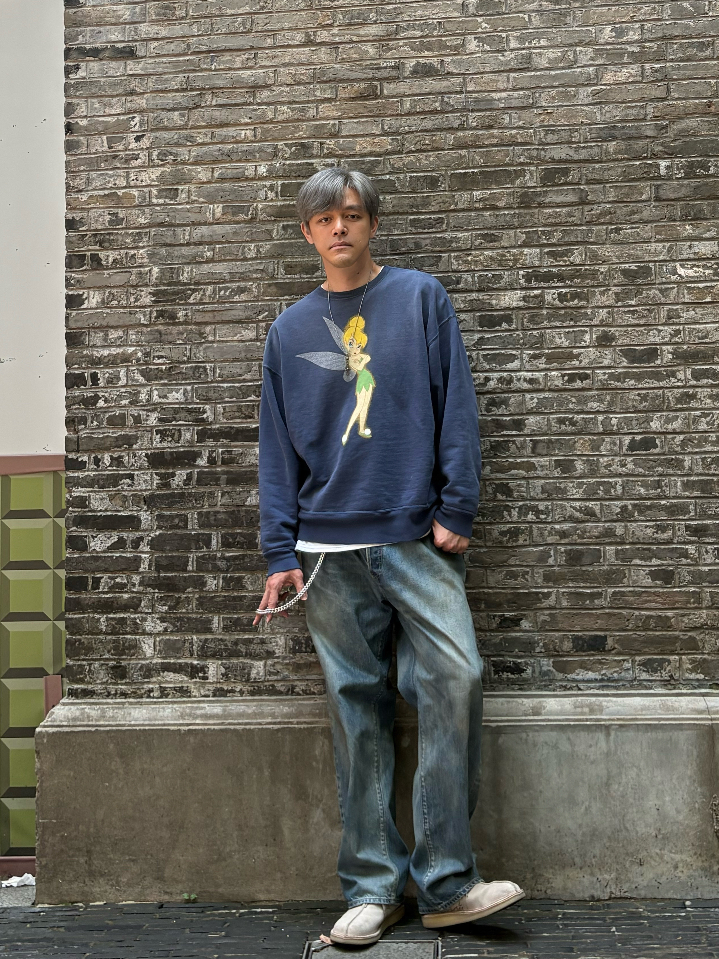 Saint Mxxxxxx x Disney Crewneck Sweat Tinker Bell Navy - 26SS, A.Presse No.37 Washed Wide Denim Pants Indigo - 26SS 착용 스타일 - 2