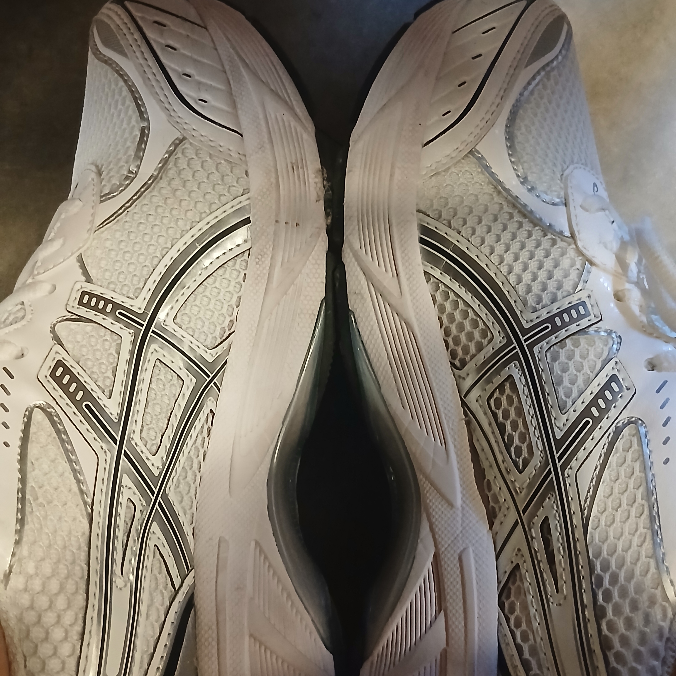 Asics GT-2160 White Pure Silver 착용 스타일