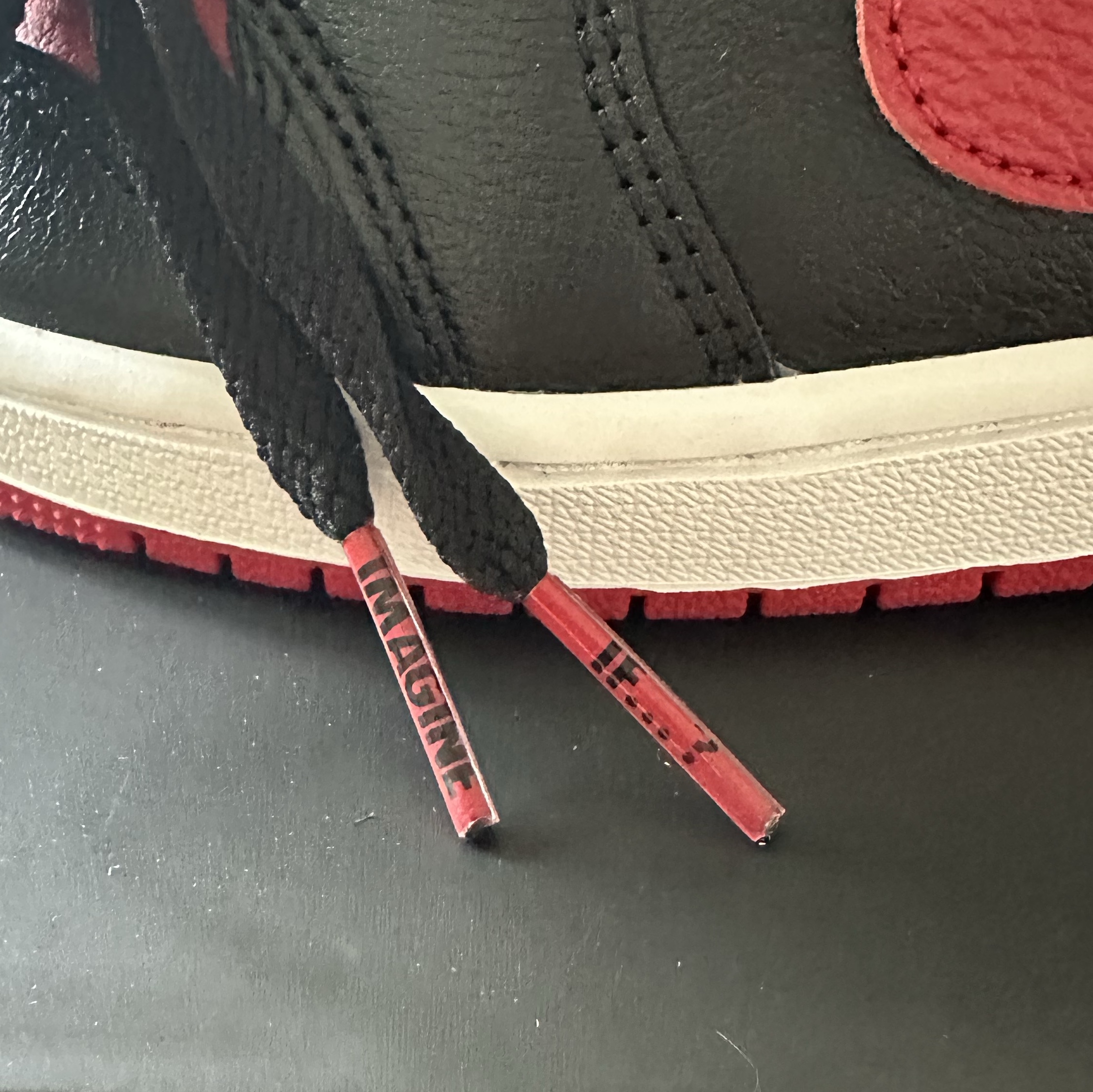 Jordan 1 Retro Low OG Banned 2026 착용 스타일 - 7