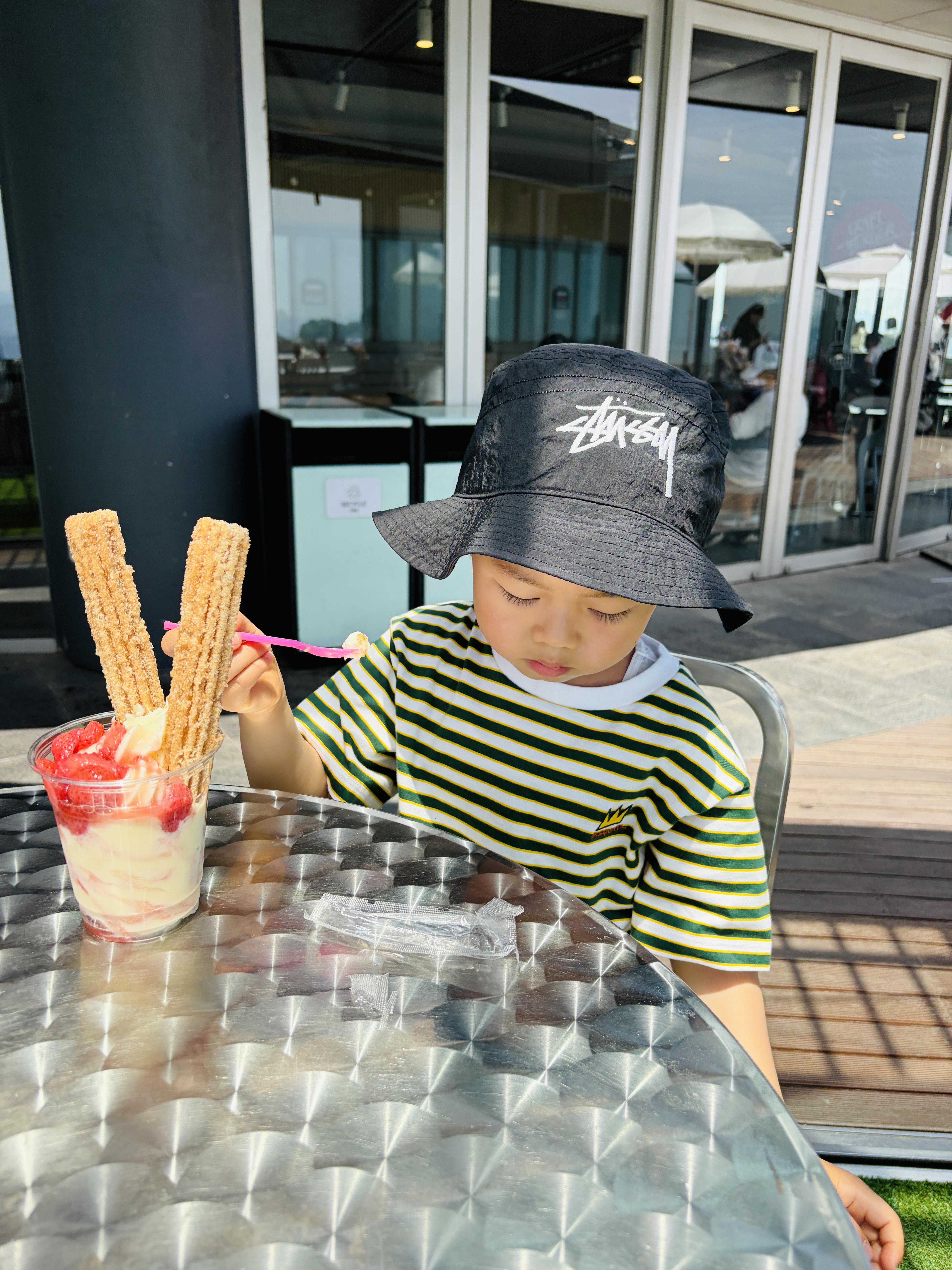 Nike x Stussy Bucket Hat Black 착용 스타일 - 4