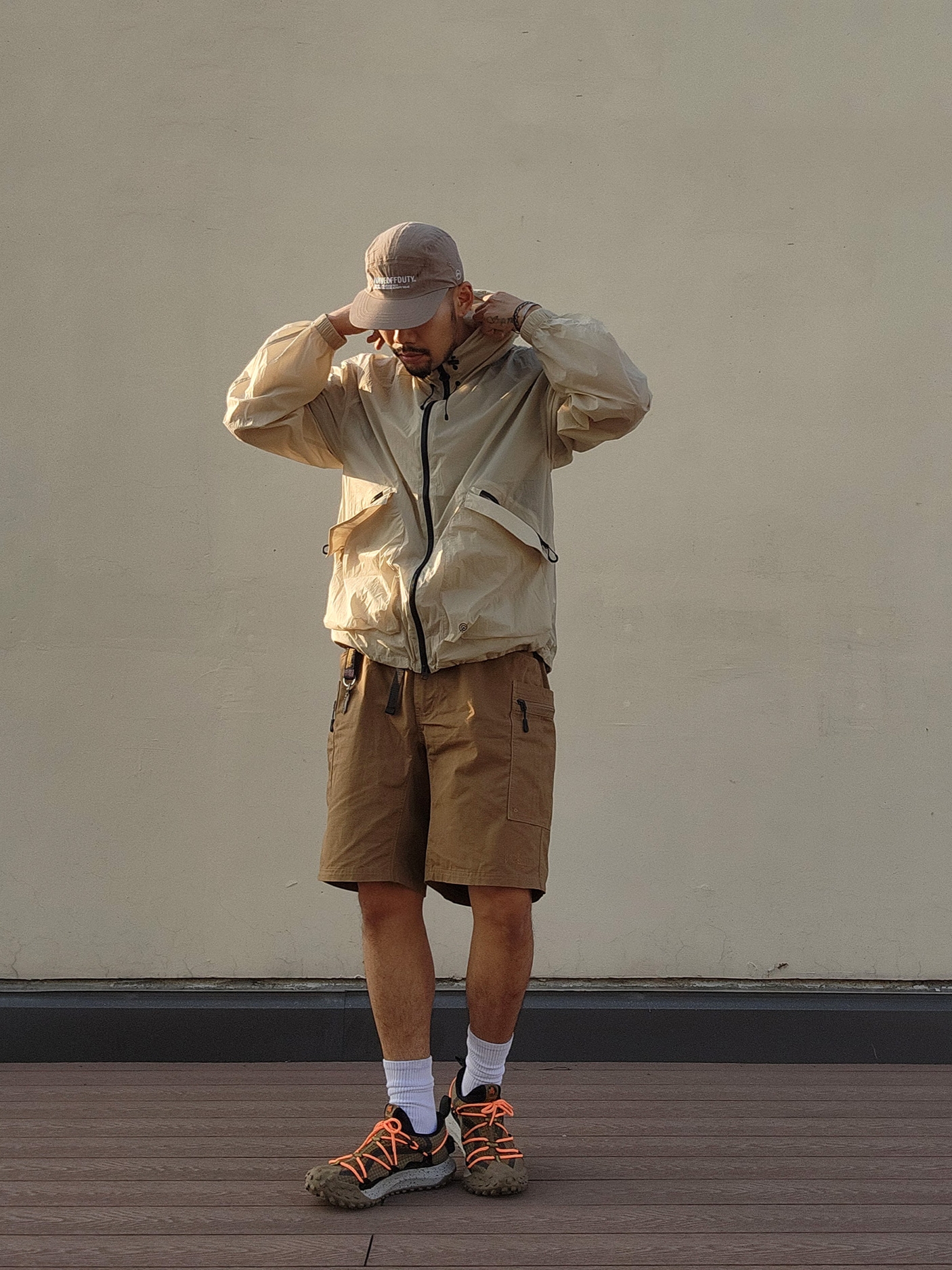 Nike ACG Mountain Fly Low Gore-Tex SE Hazel Rush 착용 스타일 - 1