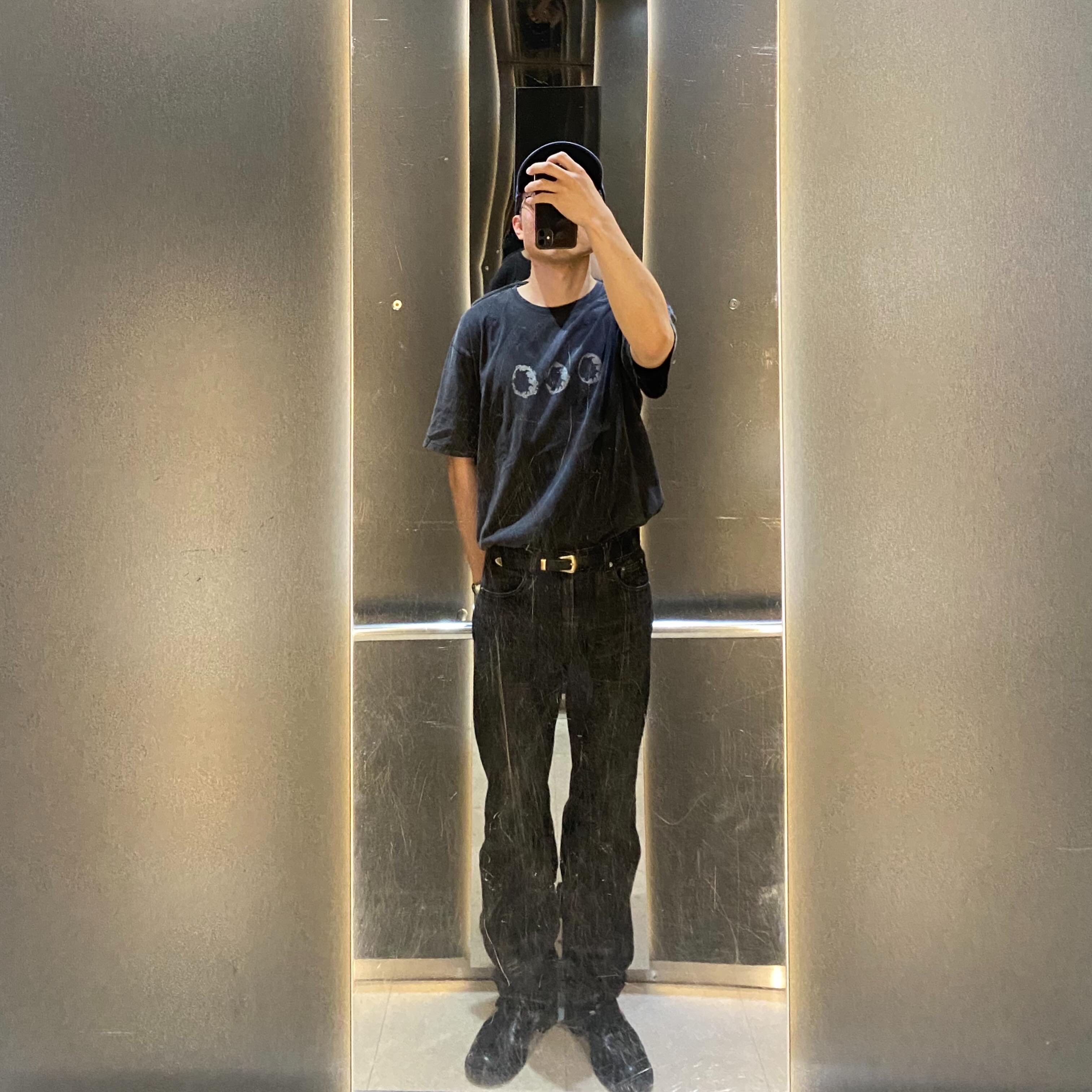 Kinchi Maryam Brutal - 649 (a) Vibram Black, Hatchingroom Floral Egg T-shirt 1/2 Black 착용 스타일