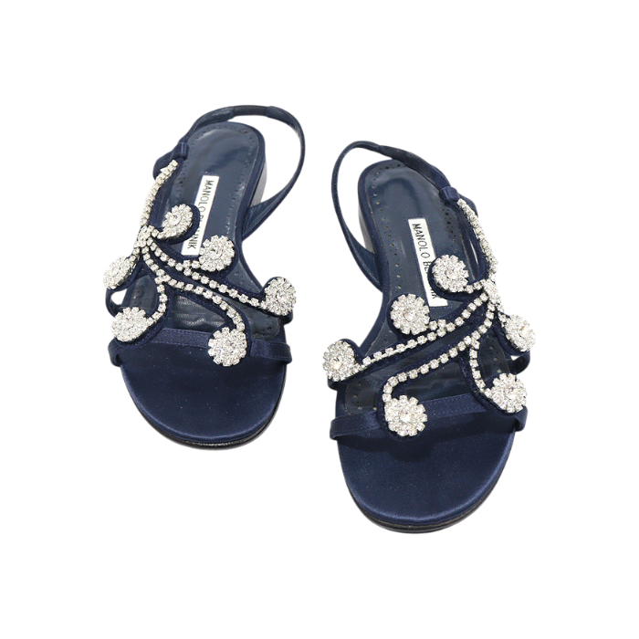 ITED2OERH599 Manolo Blahnik Navy Satin Crystal Fernusflat Strap Sandals