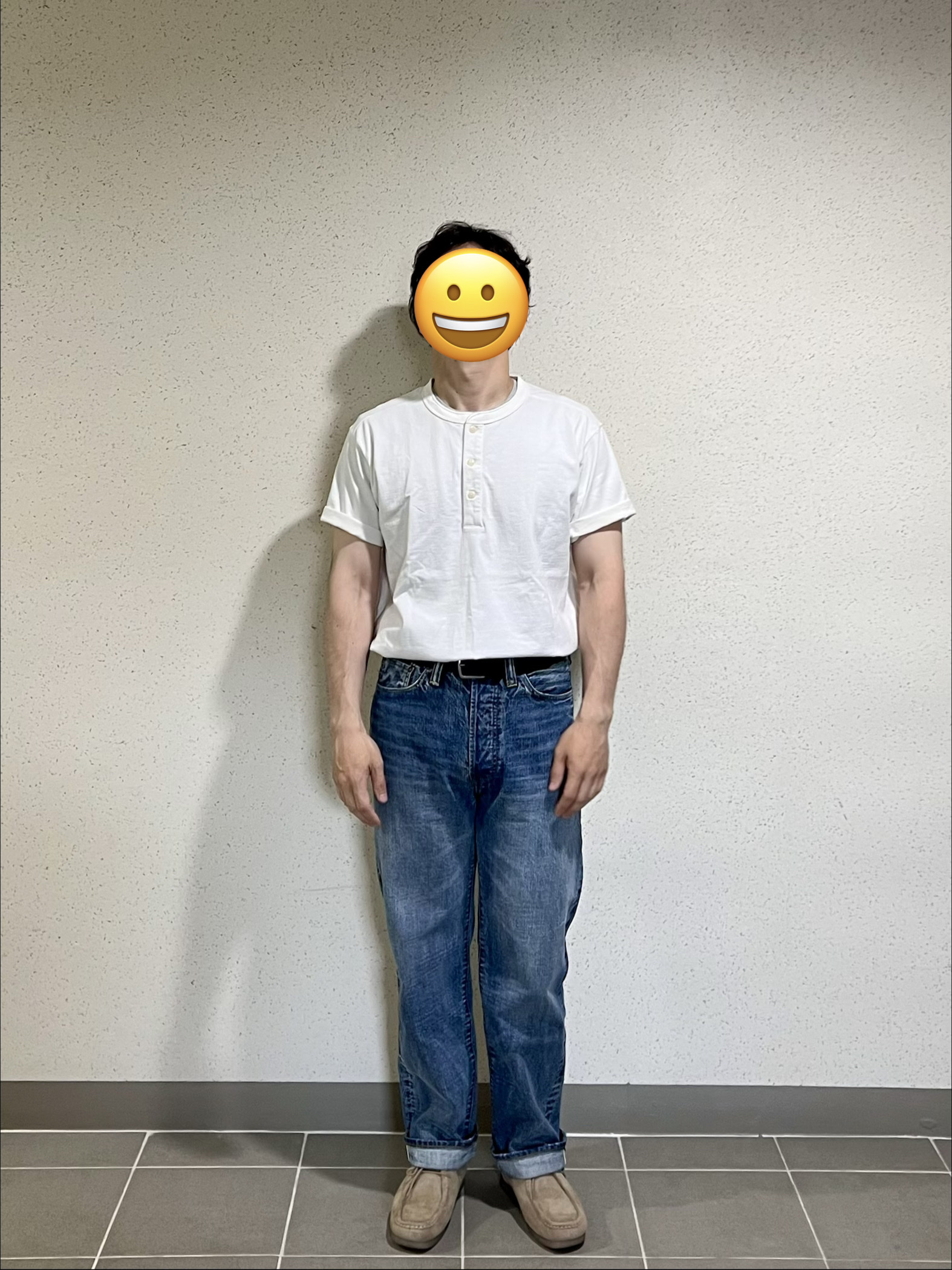 Outstanding 40S Selvedge Straight Pants Light Blue, GU Moccasin Shoes Beige 착용 스타일 - 1