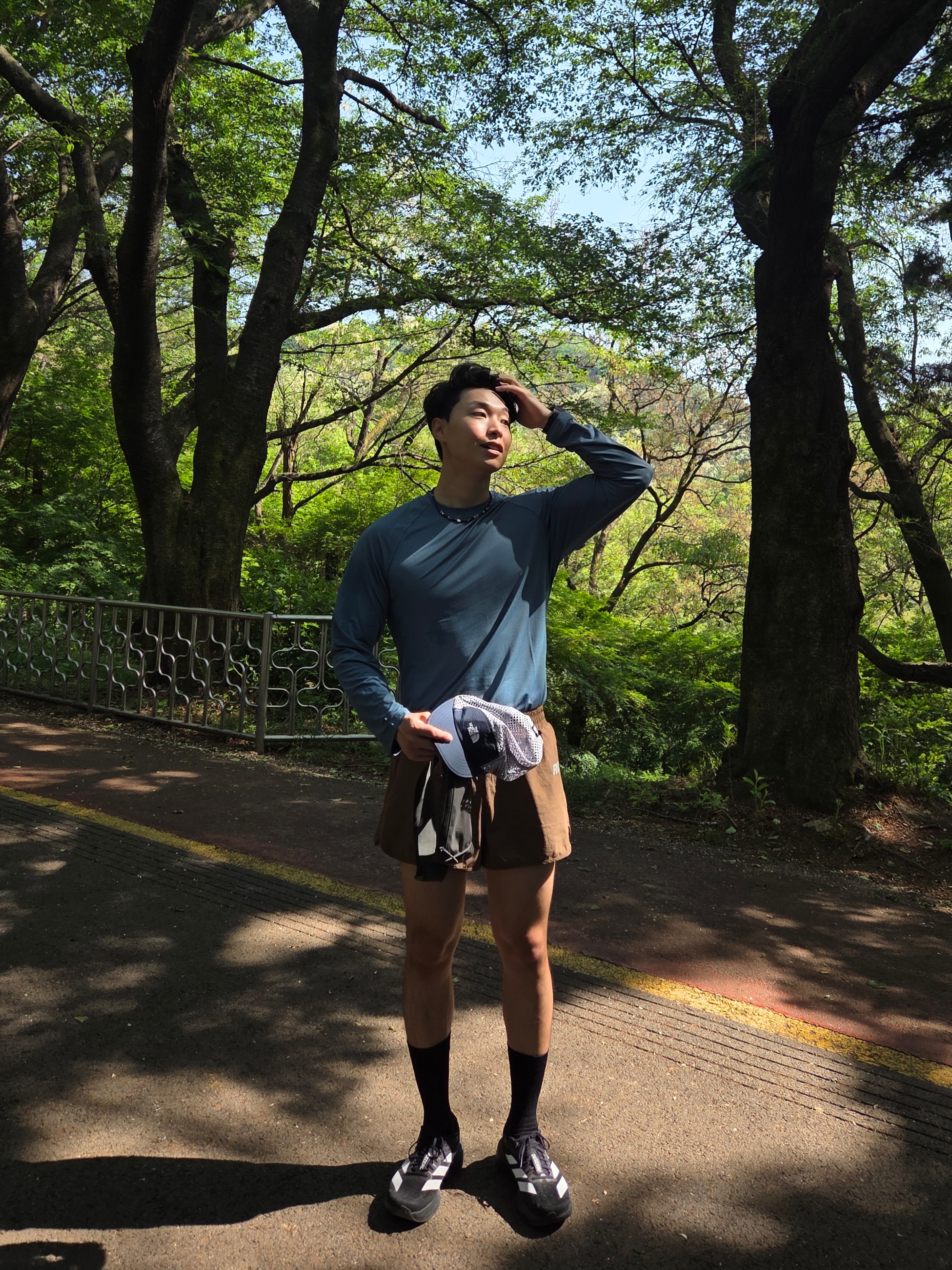 Cayl Logo Air Long Sleeve Foggy Blue, [KREAM 단독] runwhither 3inch Shorts Brown 착용 스타일 - 6