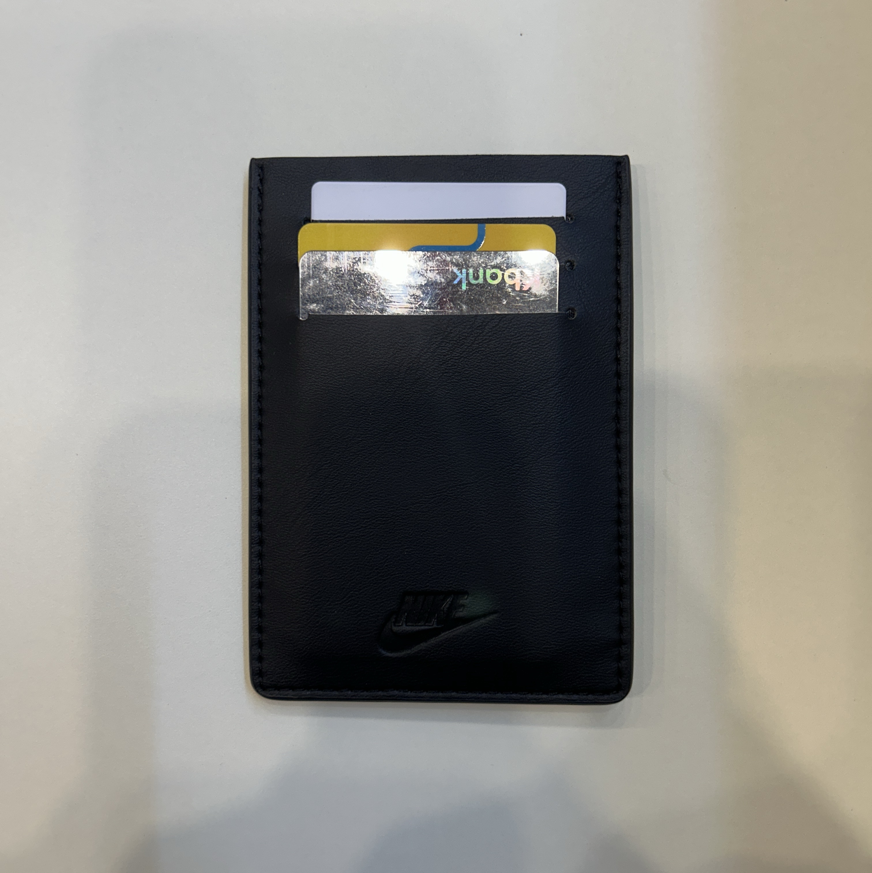 Nike Icon Air Max 90 Card Wallet Black 착용 스타일 - 2