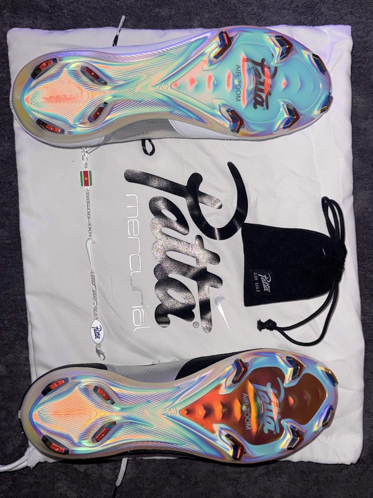 Nike x Patta Mercurial Zoom Vapor 16 Elite FG SE Unite Metallic Silver and Coconut Milk 착용 스타일 - 2