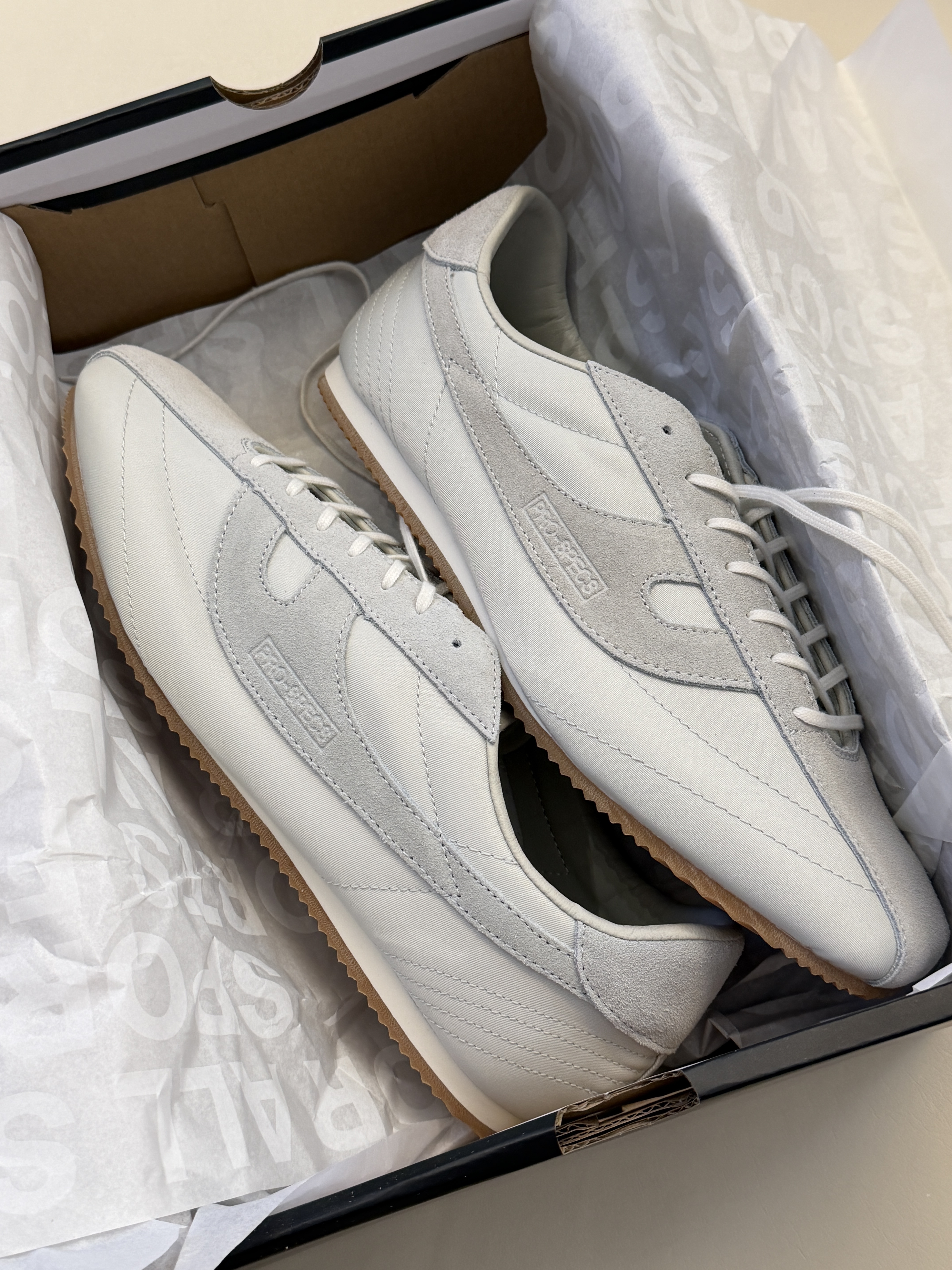 PRO-SPECS NOVA Light Gray 착용 스타일 - 8