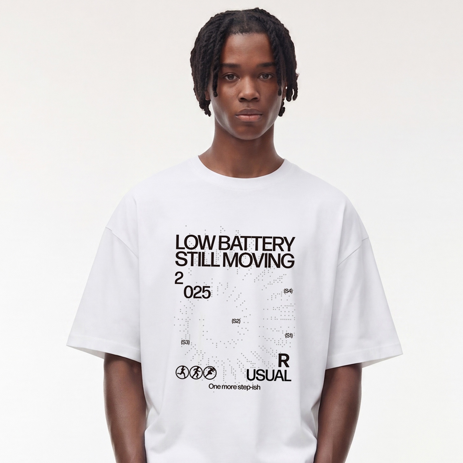 GILDAN X Summer Collection Low Battery  T-Shirt White 착용 스타일