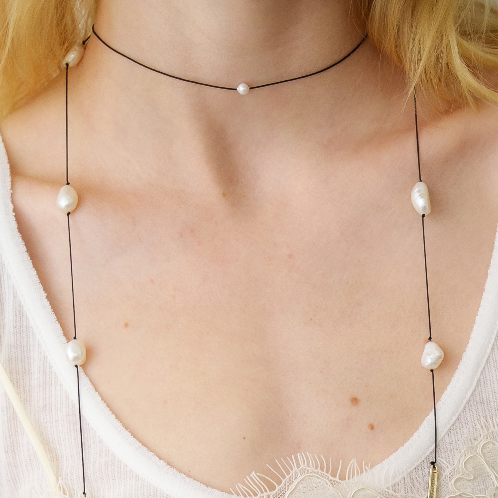 러브미몬스터 타이니 젬 끈 목걸이 화이트(lovememonster Tiny Gem Strap Necklace WHITE) - 2
