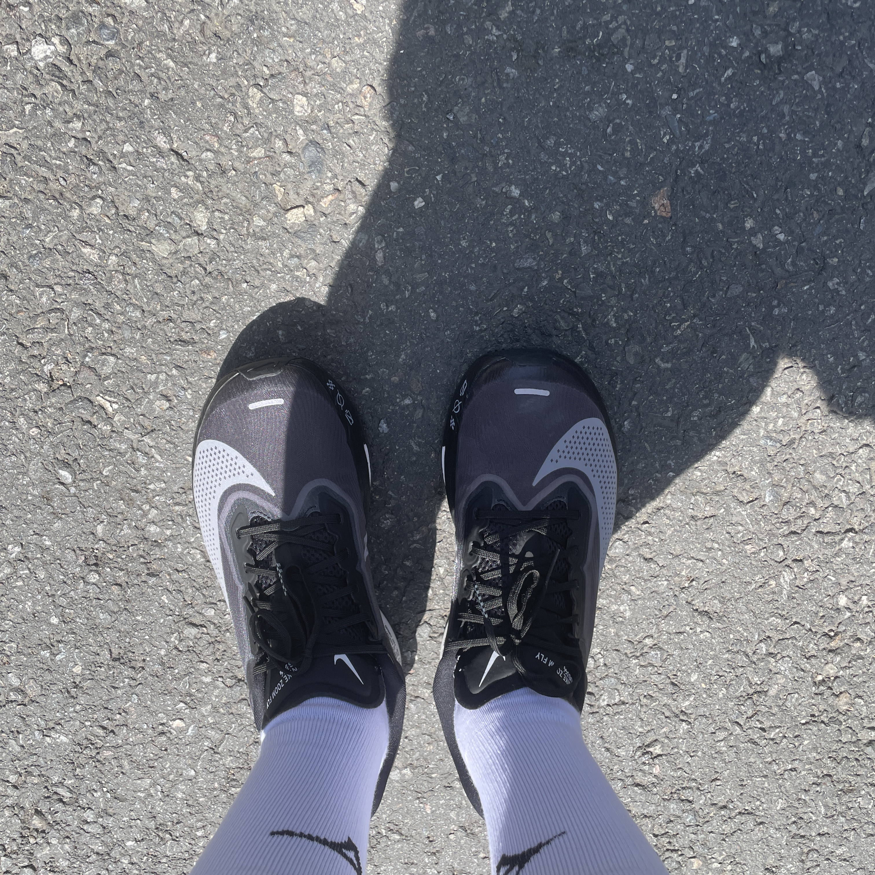 Nike Zoom Fly 6 Black Light Smoke Grey 착용 스타일