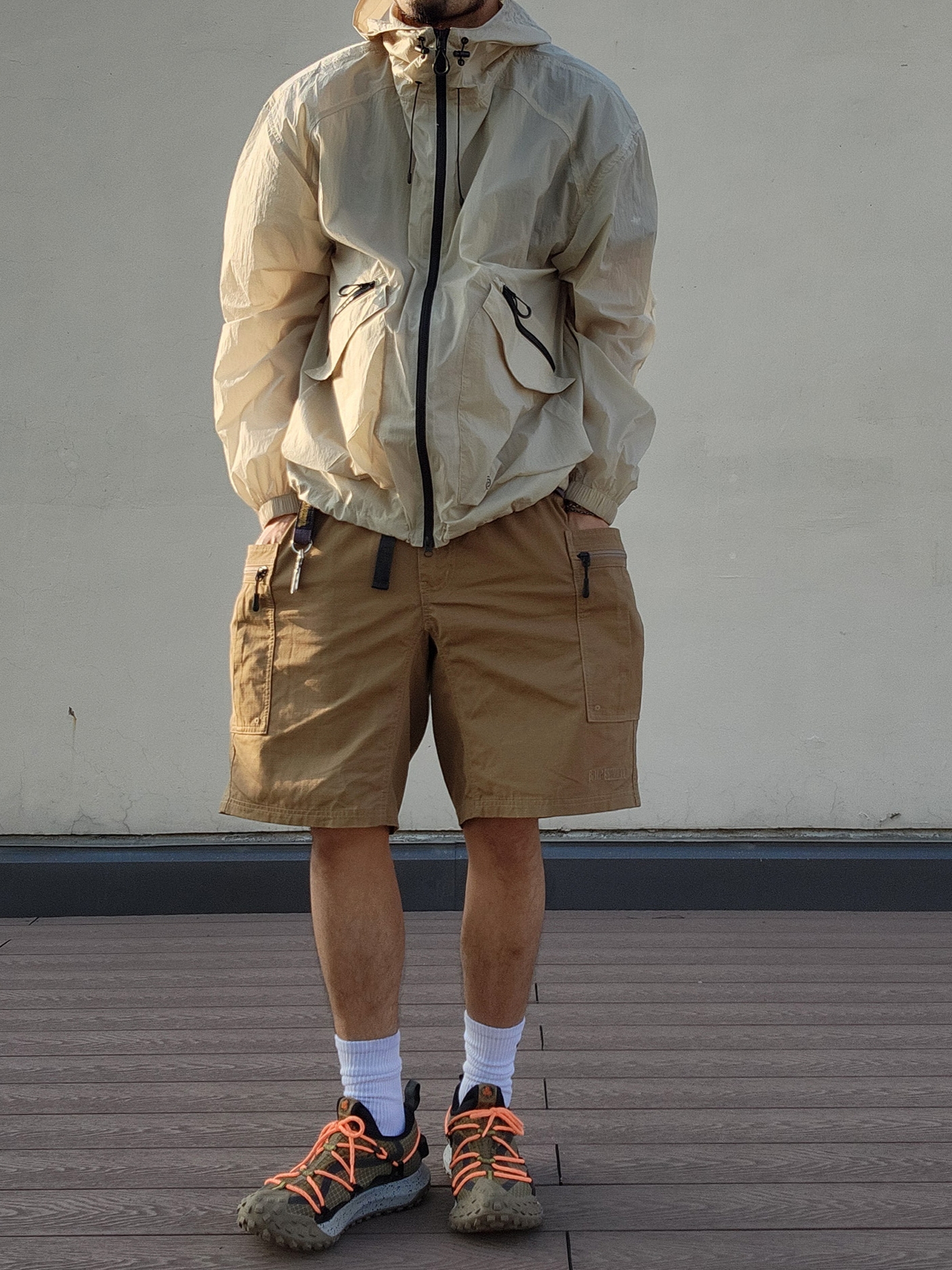 Nike ACG Mountain Fly Low Gore-Tex SE Hazel Rush 착용 스타일 - 4