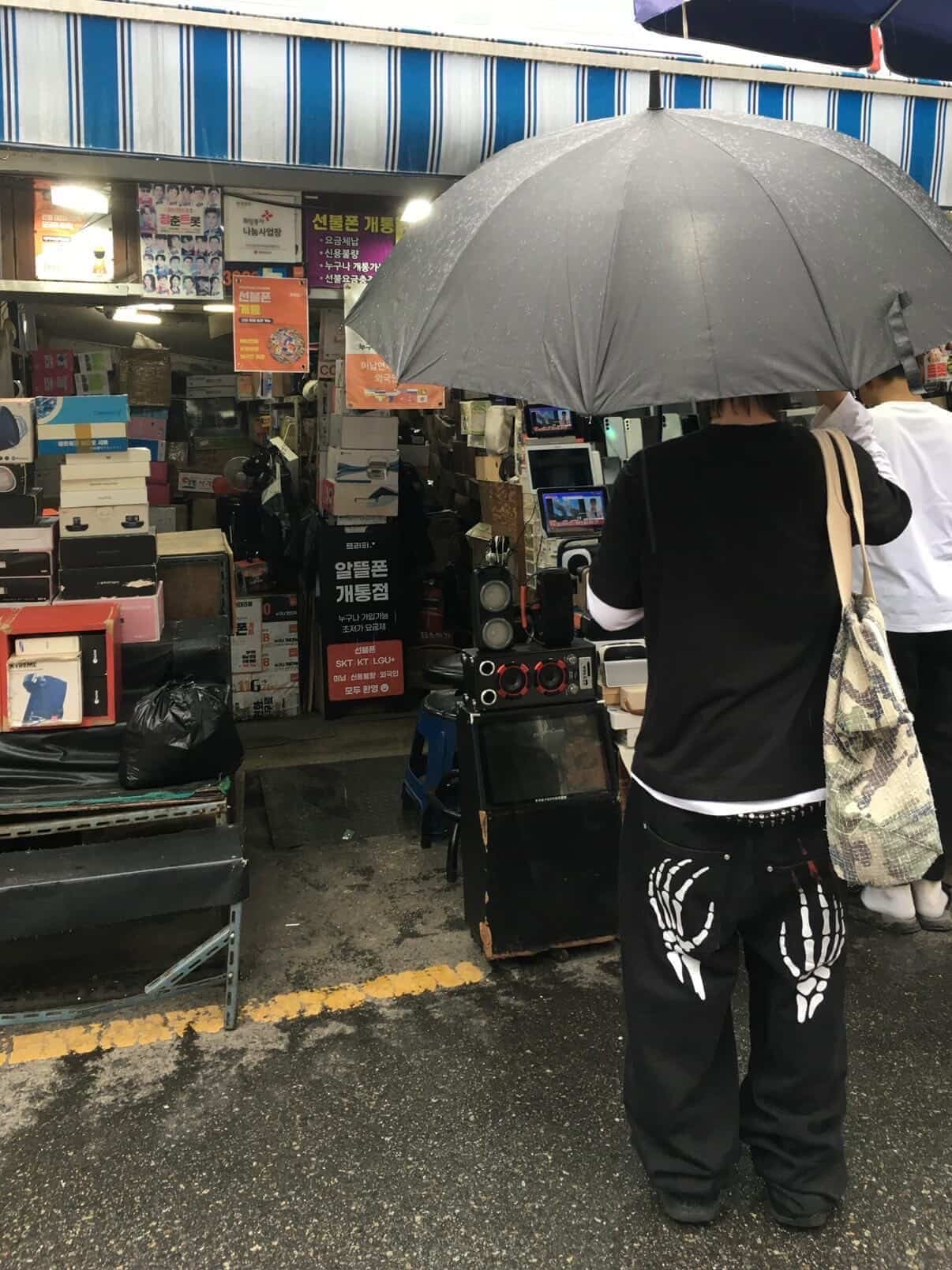 Stussy Canvas Extra Large Tote Bag Highlander 착용 스타일 - 1
