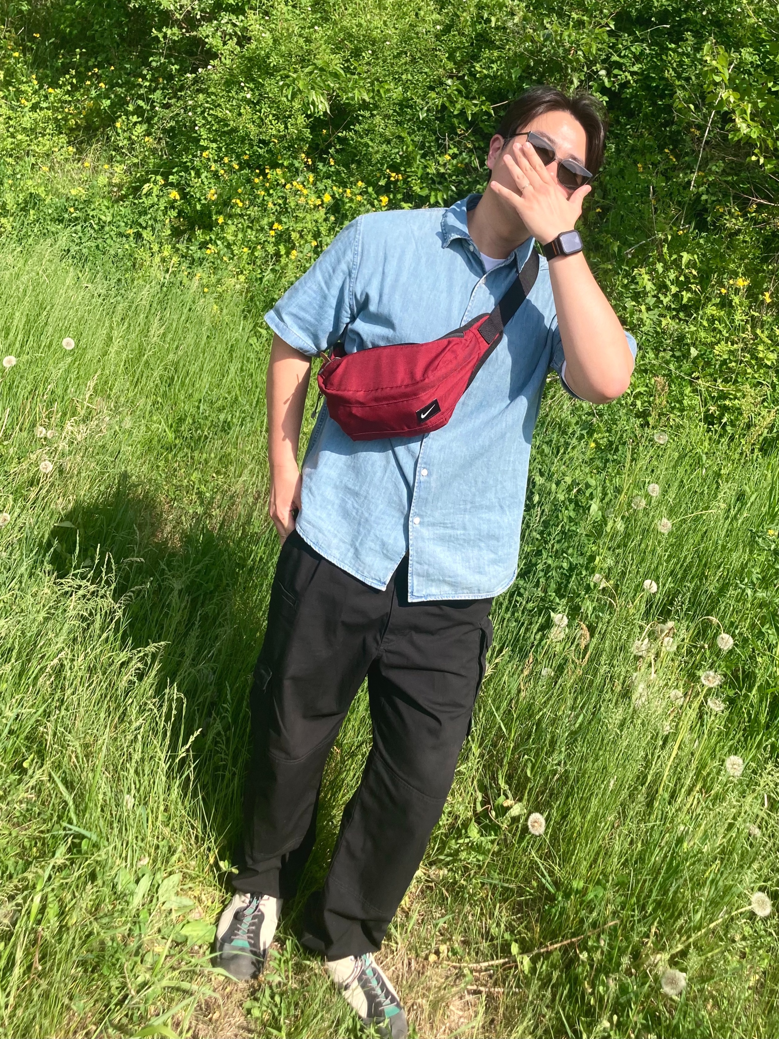 Keen Jasper Rocks SP Sneakers Taos Taupe, Hunter Flat Bar Square Sunglasses Black 착용 스타일
