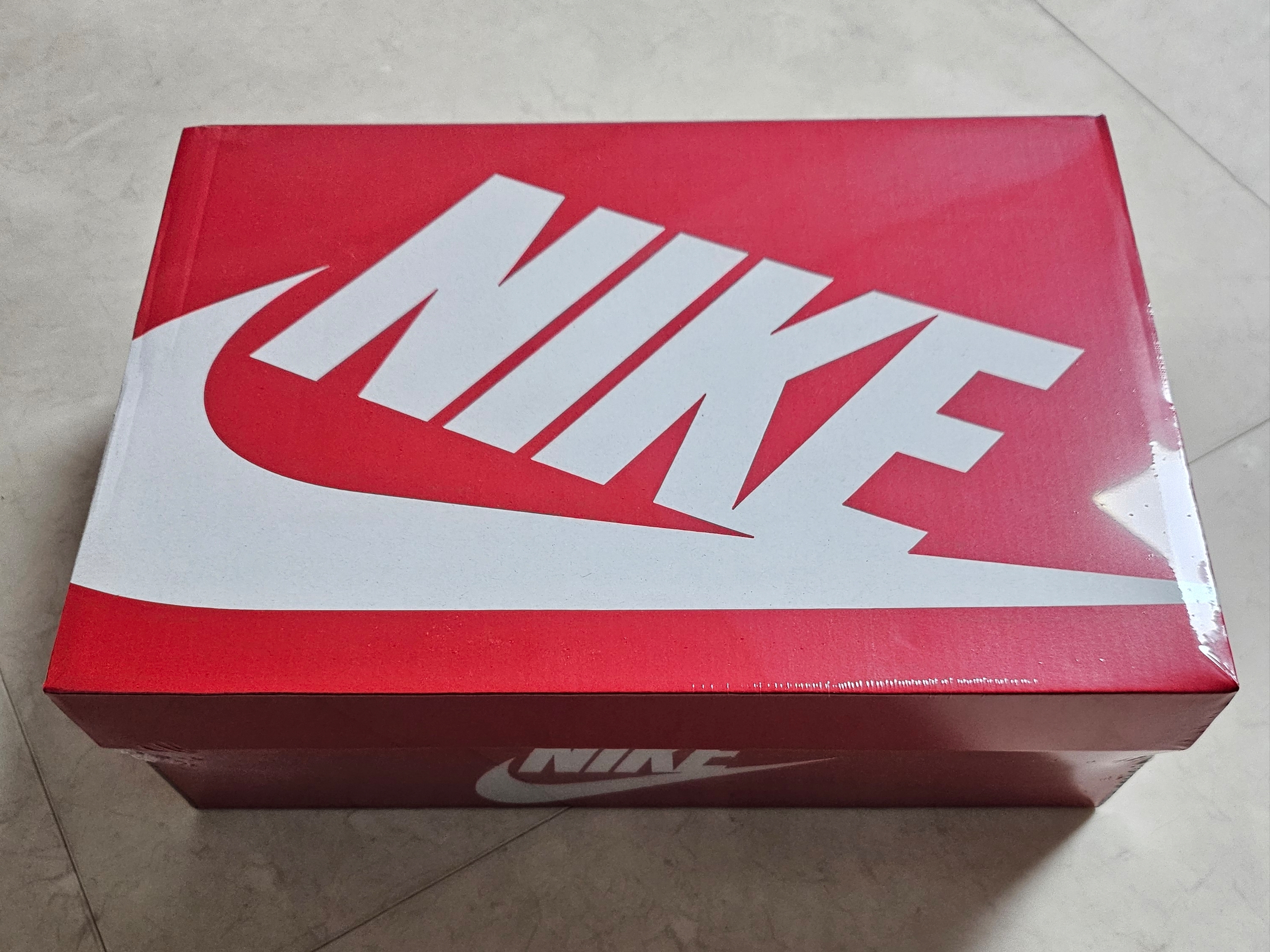 Nike Zoom Vomero 5 SP Black 착용 스타일 - 1
