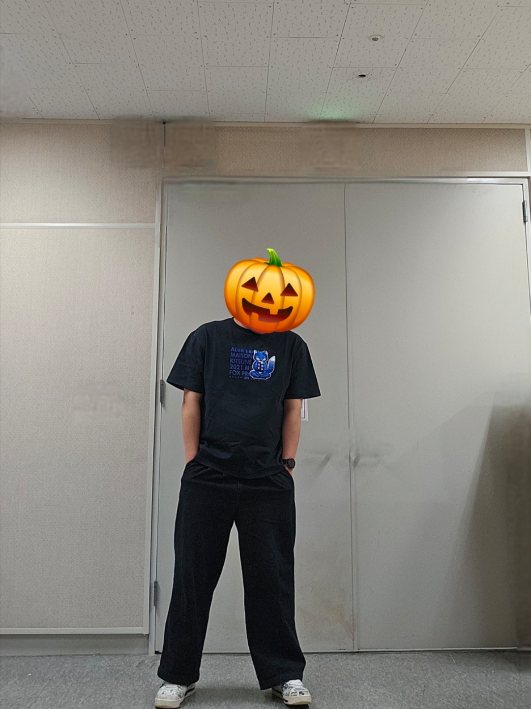 Maison Kitsune x Ader Error Meditation Fox T-Shirt Black, Nike x Peaceminusone Air Force 1 Low Para-Noise 2.0 착용 스타일