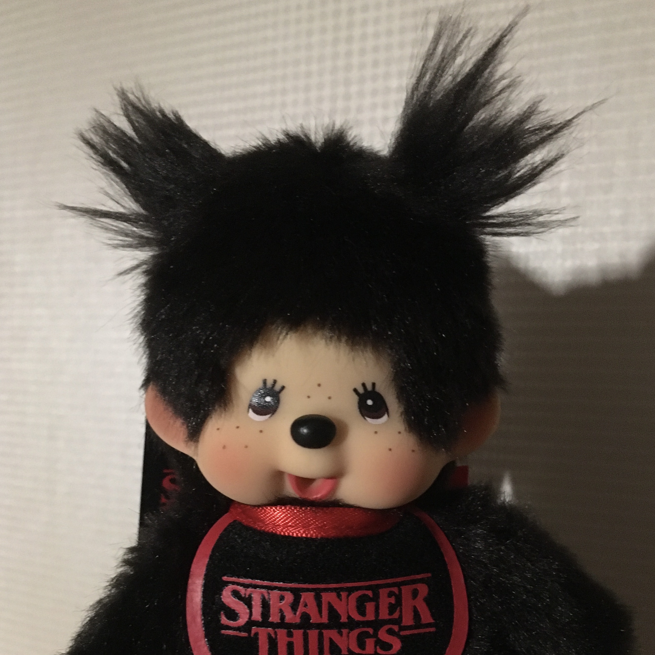 Monchhichi x Strange Things Key Chain Black Red 착용 스타일