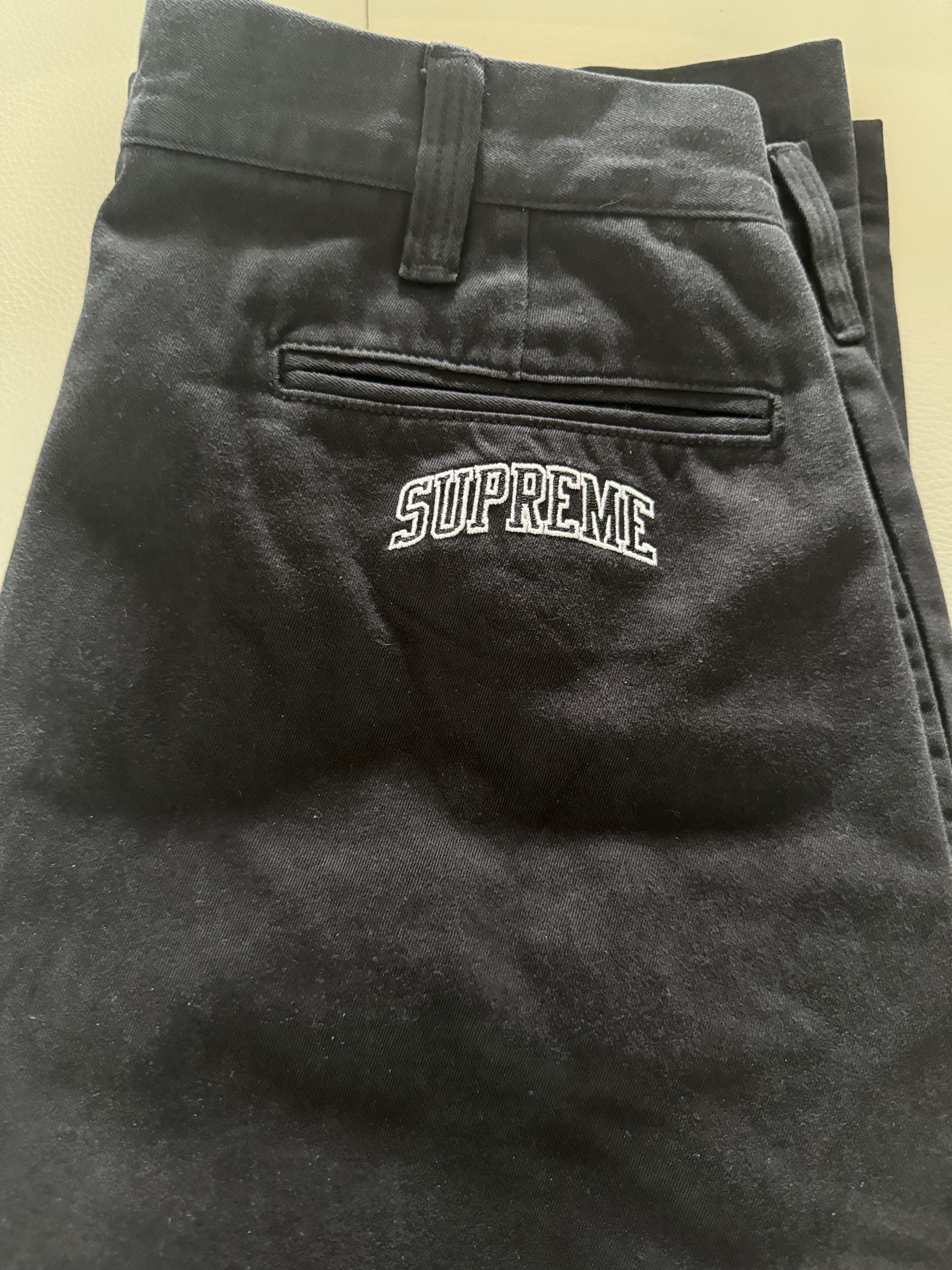Supreme Chino Pant Navy - 26SS 착용 스타일