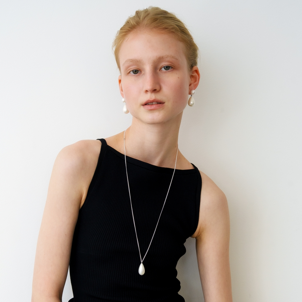 러브미몬스터 볼드 펄 드롭 롱 체인 목걸이 실버(lovememonster Bold Pearl Drop Long Chain Necklace SILVER) - 4