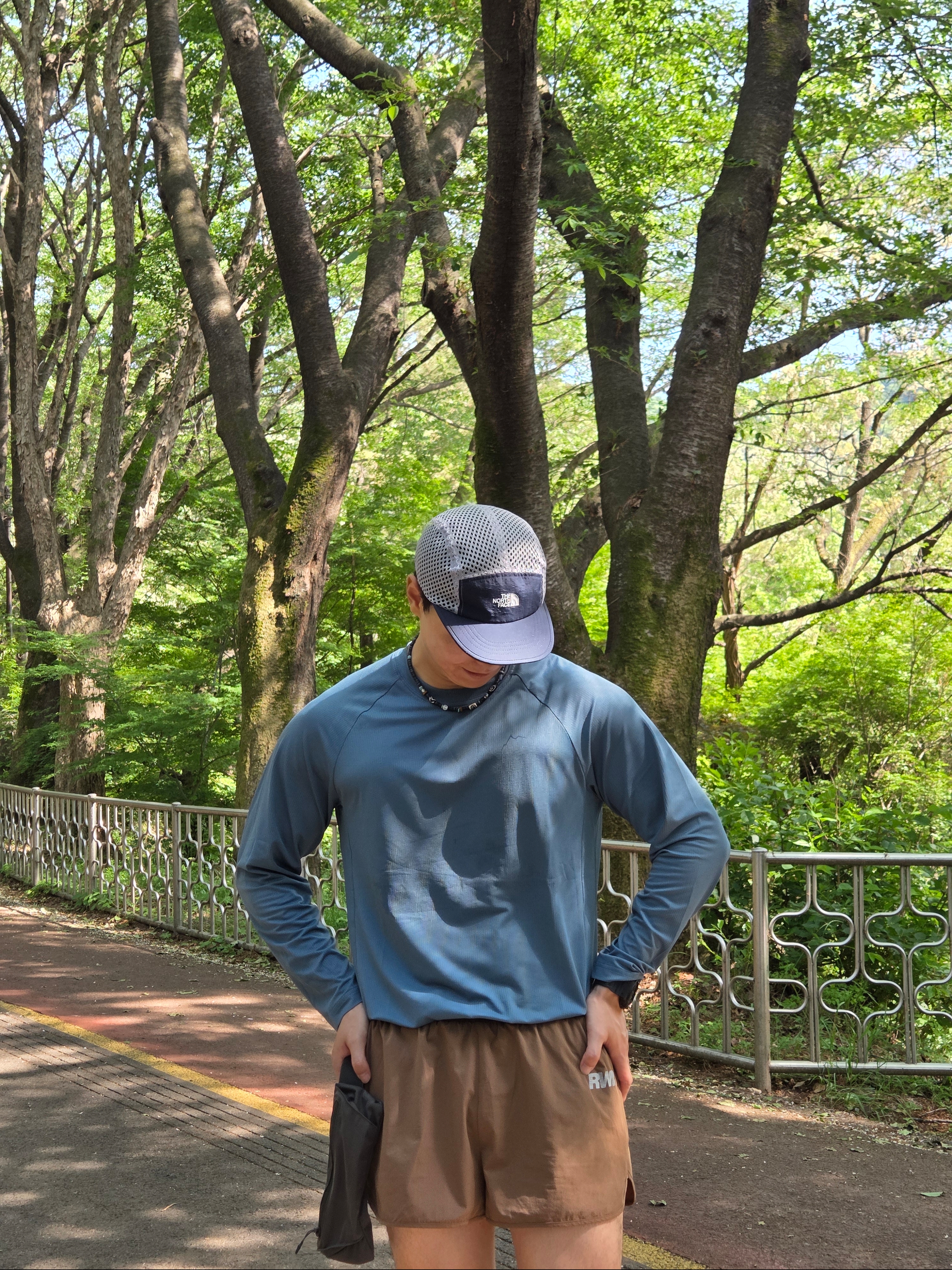 Cayl Logo Air Long Sleeve Foggy Blue, [KREAM 단독] runwhither 3inch Shorts Brown 착용 스타일 - 3
