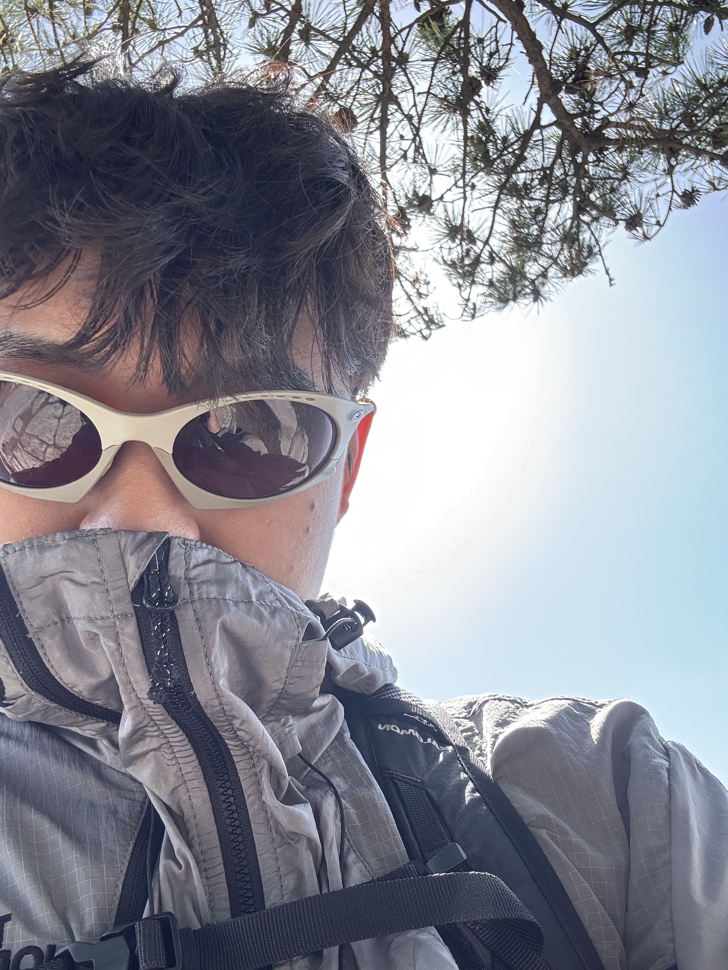 Oakley Plantaris Matte Sand Frame Prizm Brown Gradient Lenses Regular Universal Fit, The North Face White Label Sheldon Jacket Cool Gray 착용 스타일 - 4