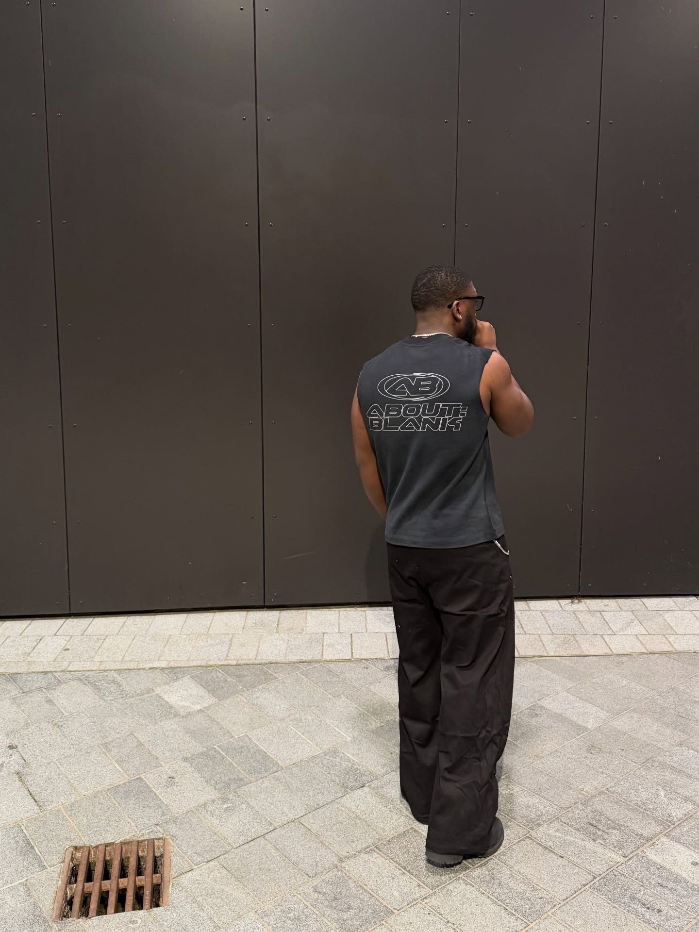 [KREAM 단독] About:Blank AB Sport Sleeveless T-Shirt Washed Black - 26SS 착용 스타일 - 2