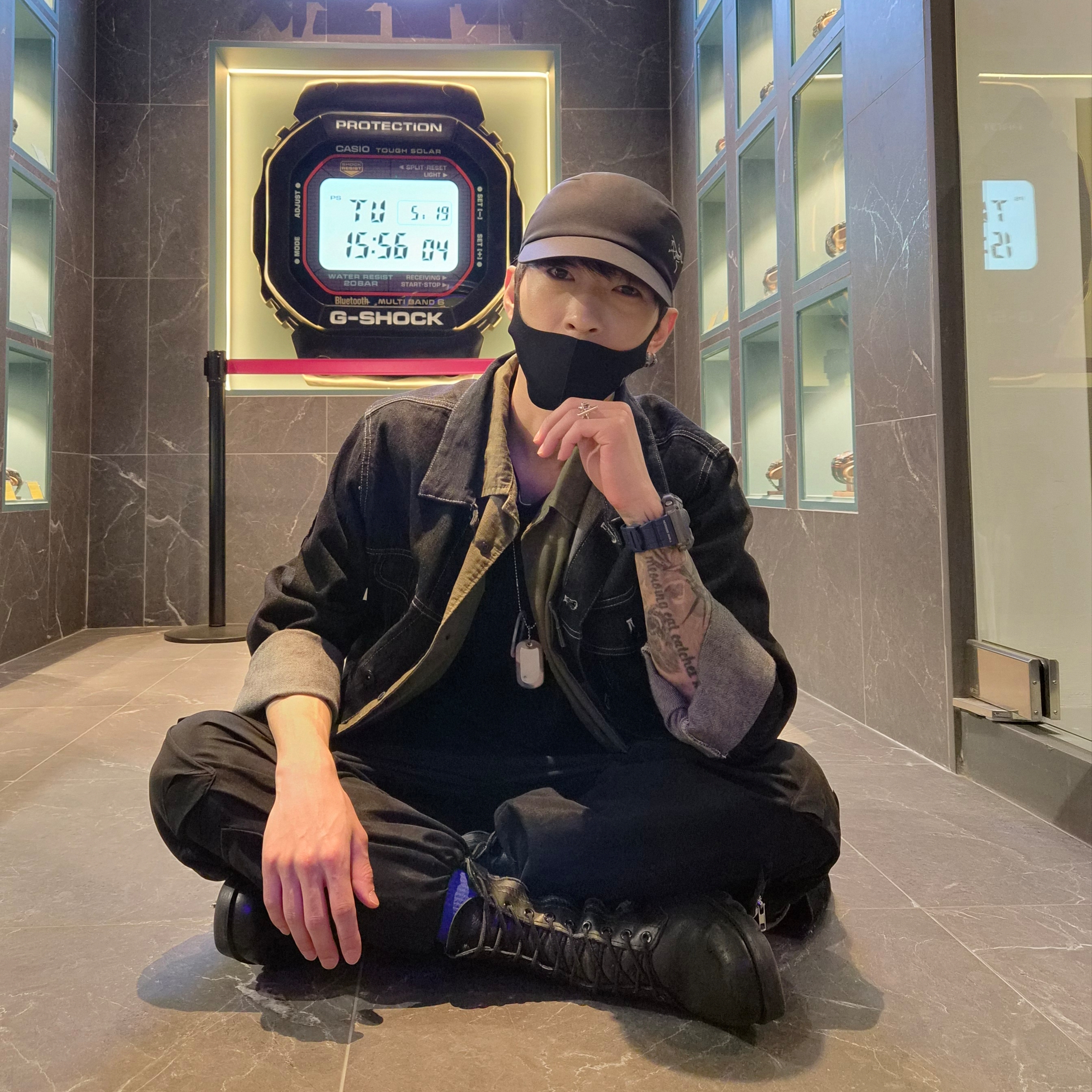 Arc'teryx Calvus Cap Black 착용 스타일 - 2