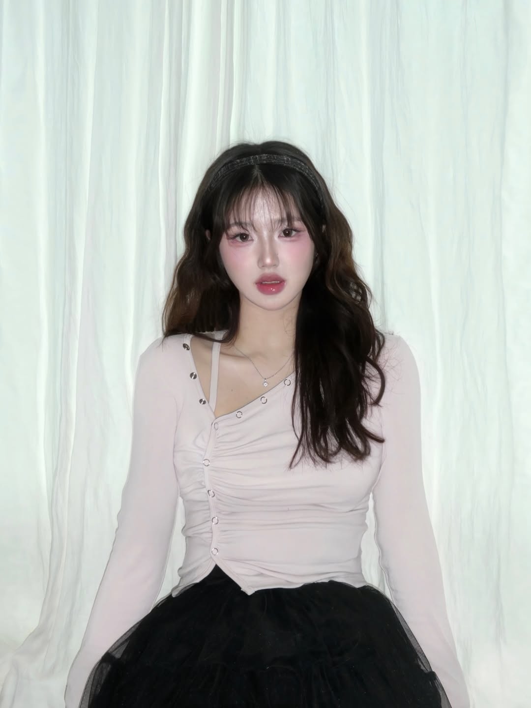 Rosefrantz Unbalanced Shirring Long Sleeve [Pink] 착용 스타일 - 1