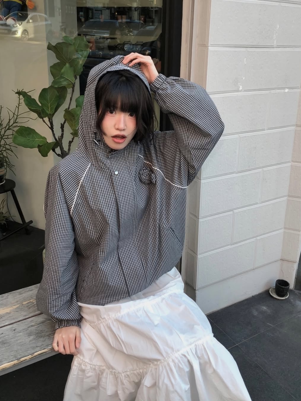 Rosefrantz Rose Corsage Check Windbreaker [Navy] 착용 스타일 - 3