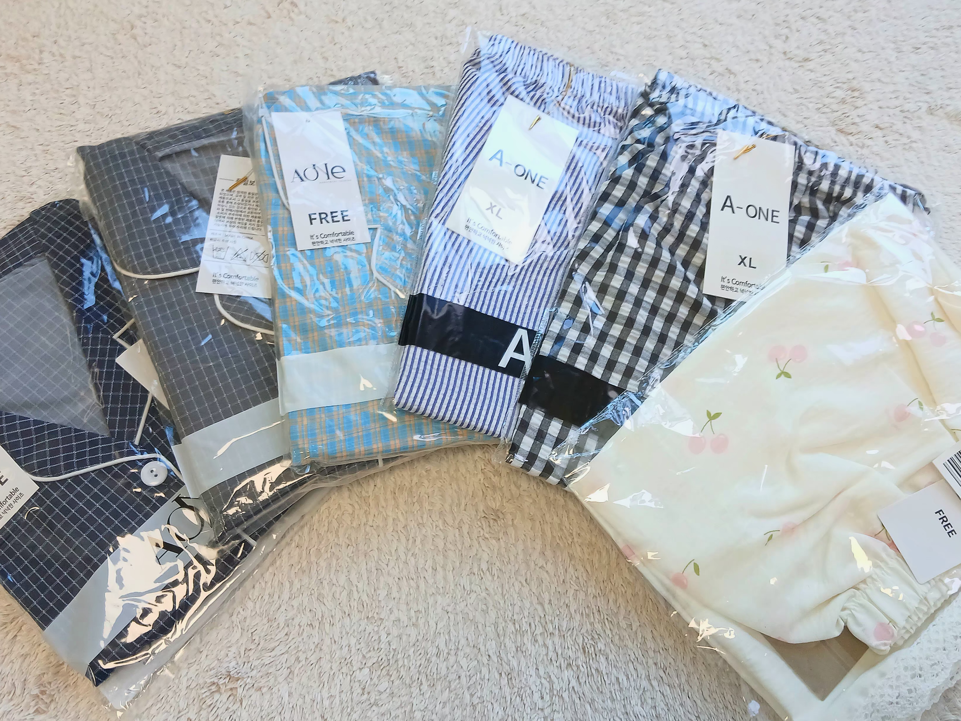 [3% 적립] Aone Cold Check Short Sleeve Pajama Set Gray Check, [3% 적립] Aone Cold Check Short Sleeve Pajama Set Navy Check 착용 스타일 - 2