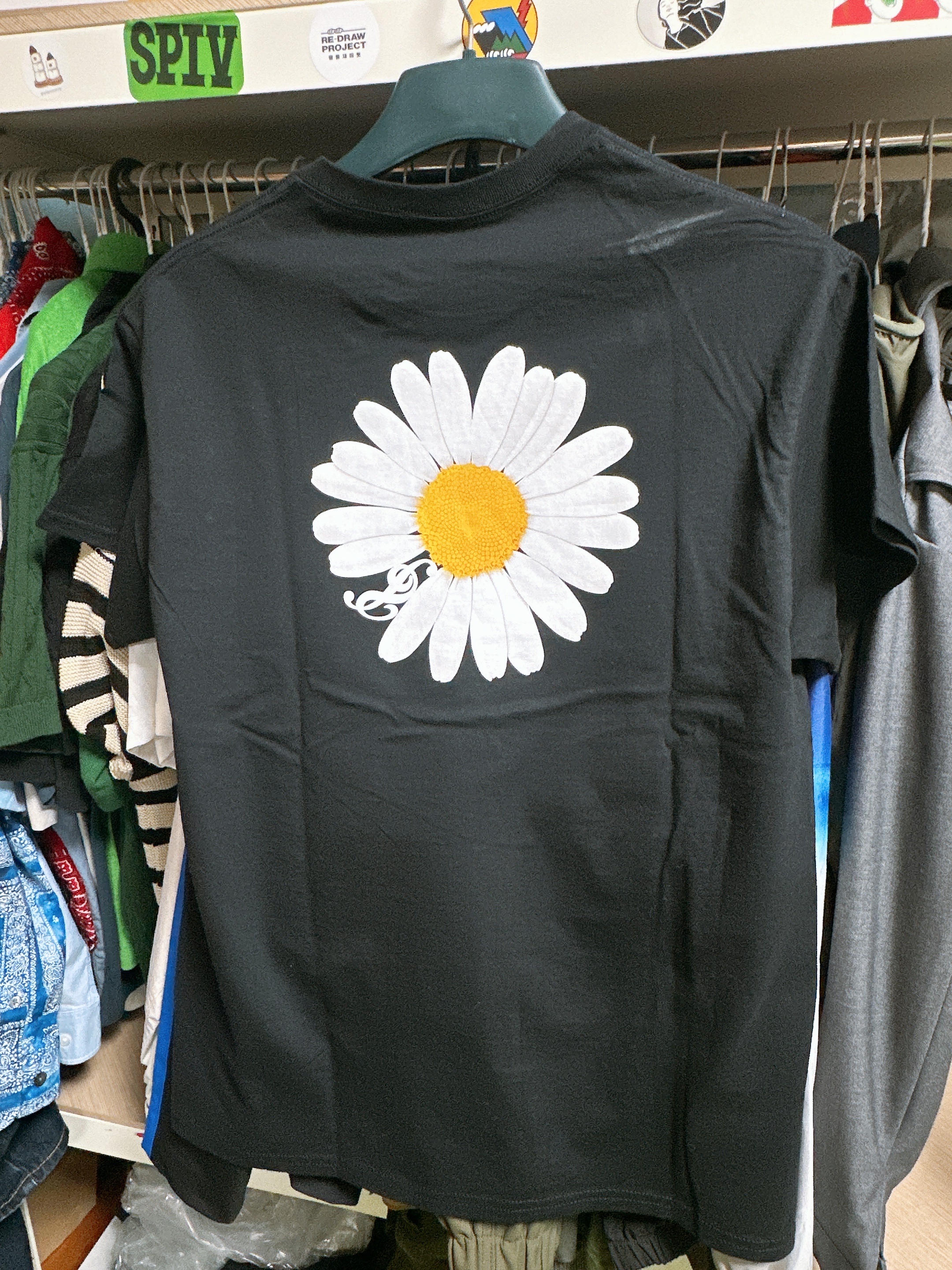 Peaceminusone x 2025 MAMA Awards Peacemamaone T-Shirt Black 착용 스타일