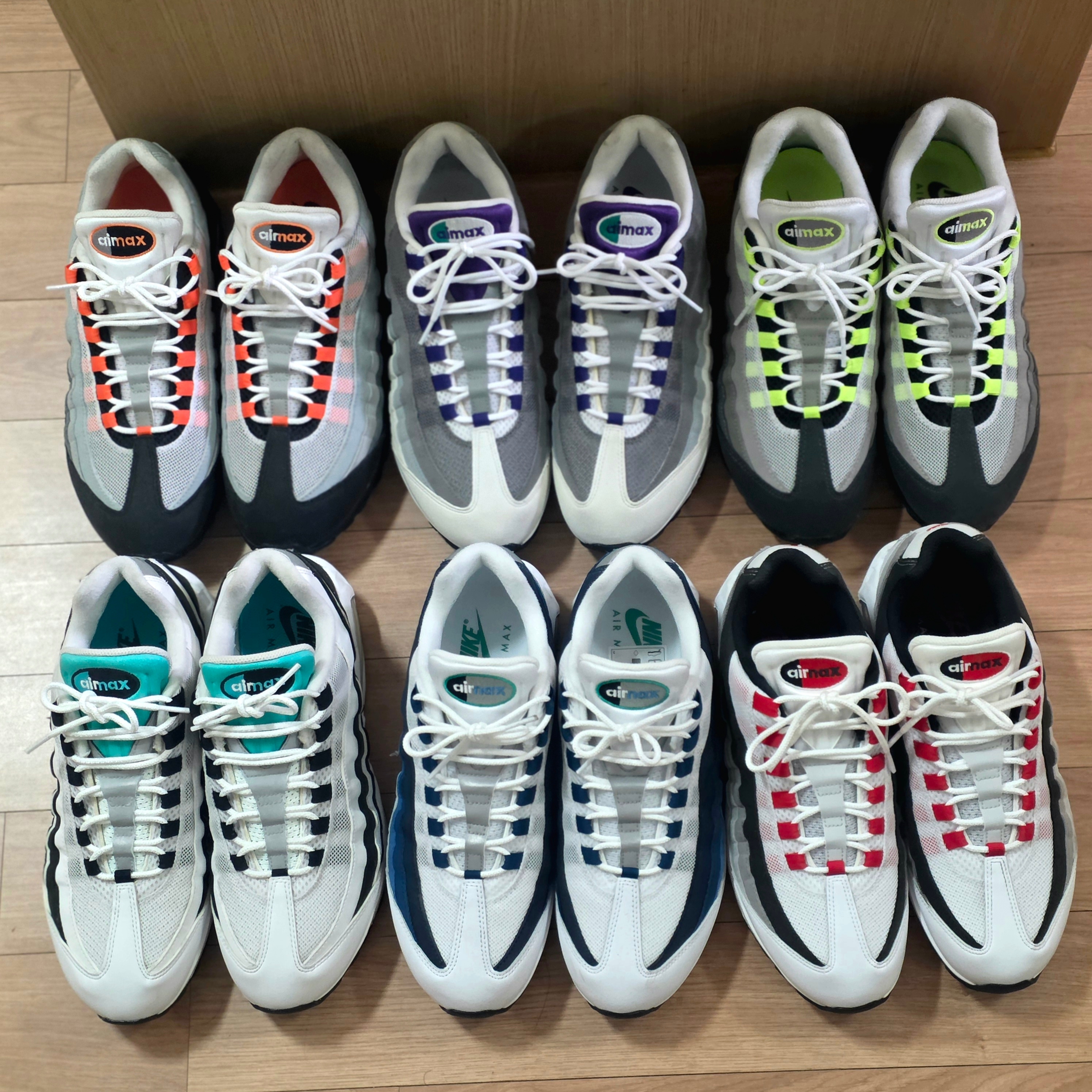 Nike Air Max 95 OG White and Black, Nike Air Max 95 Big Bubble Comet Red 착용 스타일