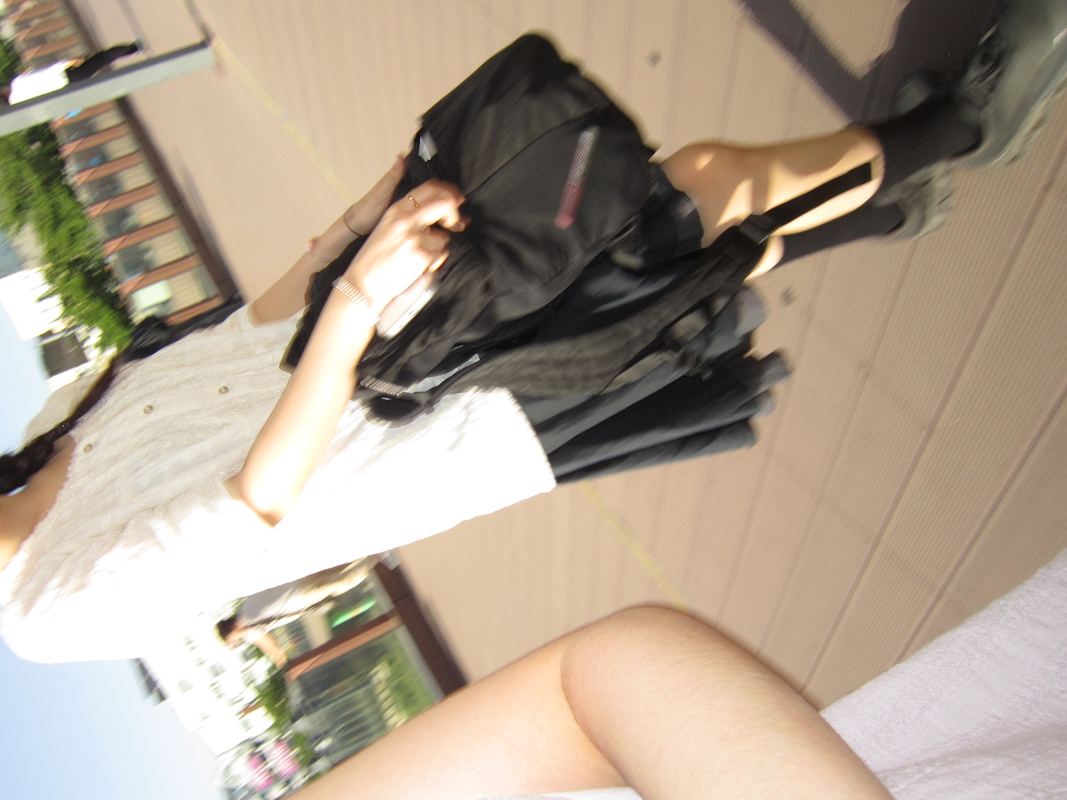 C.P. Company Nylon B Lens Backpack Black - 25FW, On Running x Post Archive Faction (Paf) Cloudmonster 2 Thorn Brown 착용 스타일 - 3