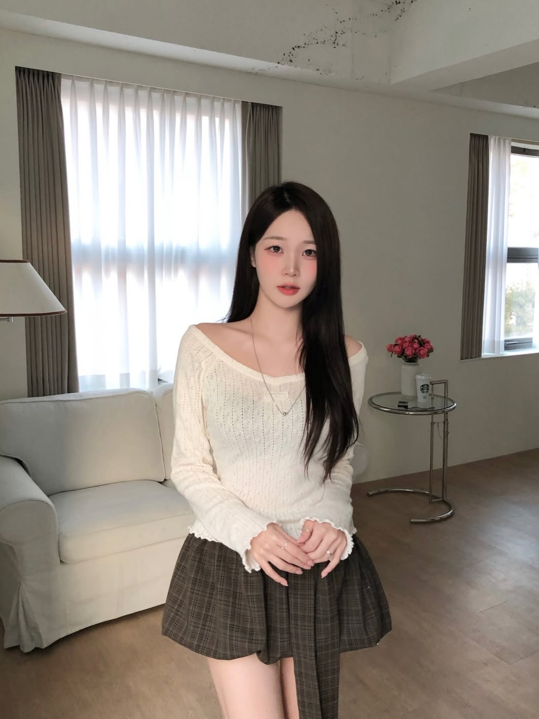 Rosefrantz Lace Label V-Neck Long Sleeve [Ivory], Rosefrantz Balloon Check Belted Miniskirt [Brown] 착용 스타일 - 4