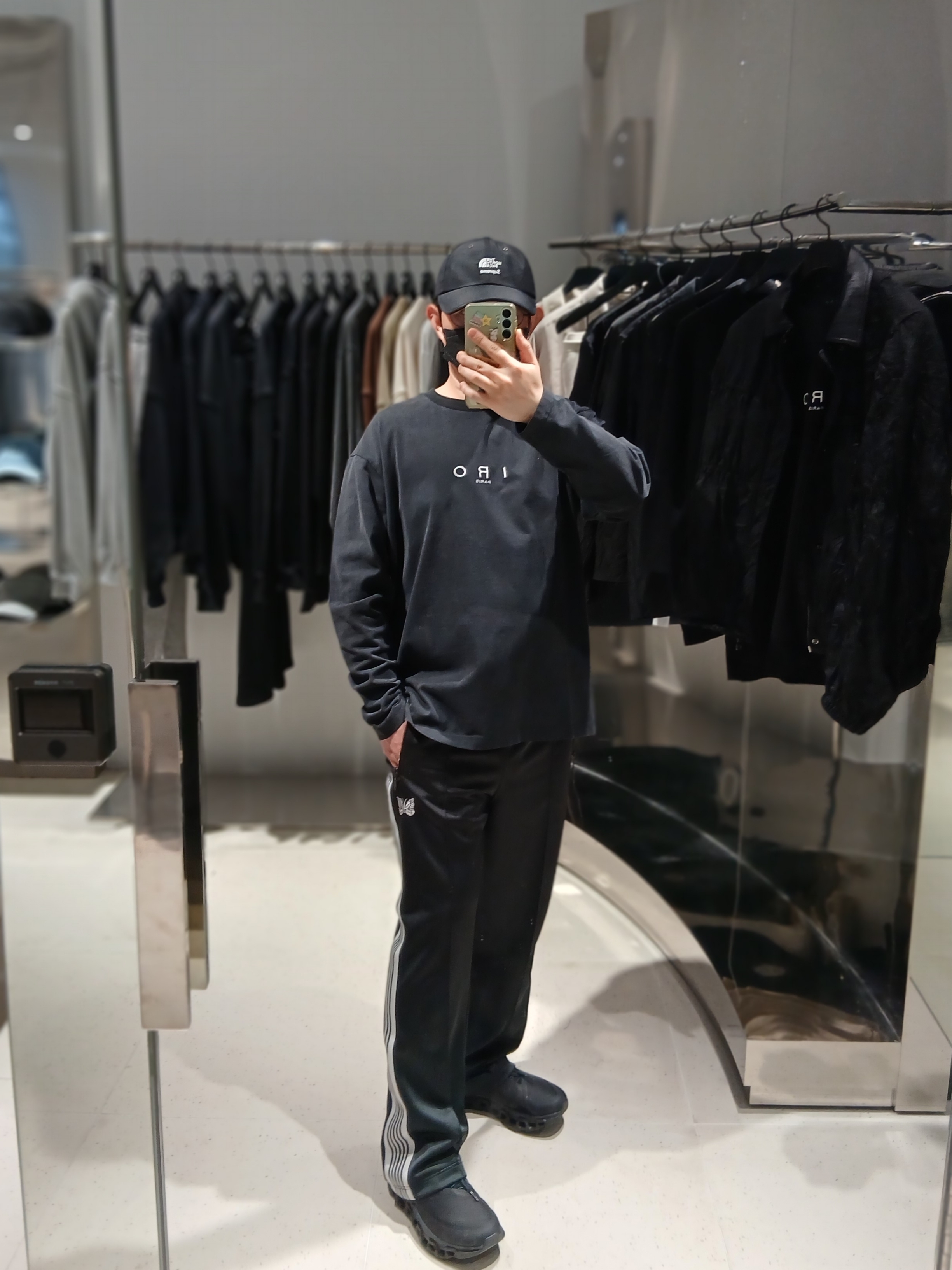 Supreme x The North Face Split 6-Panel Black - 24SS, Needles Track Pant Poly Smooth Charcoal 착용 스타일 - 6