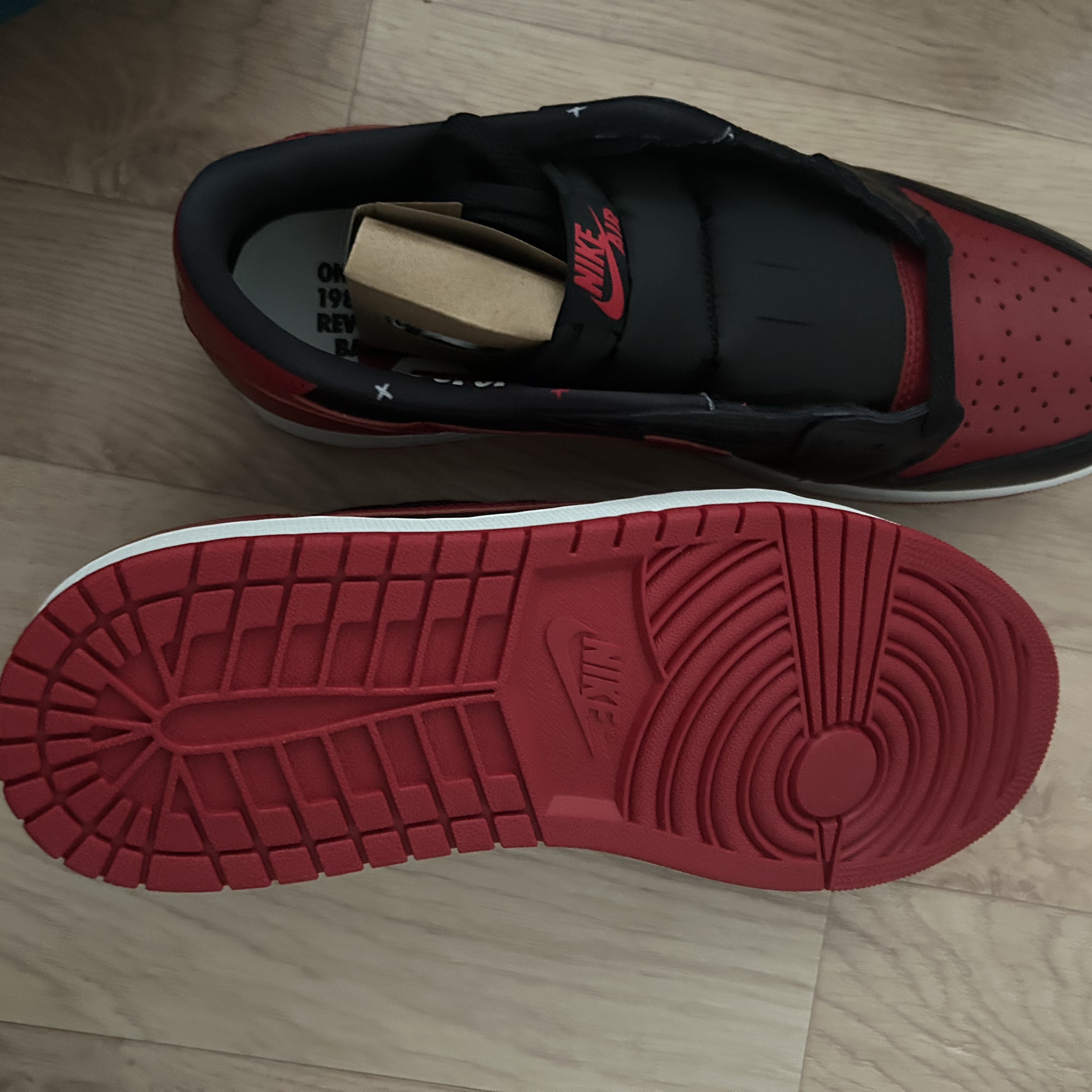 Jordan 1 Retro Low OG Banned 2026 착용 스타일