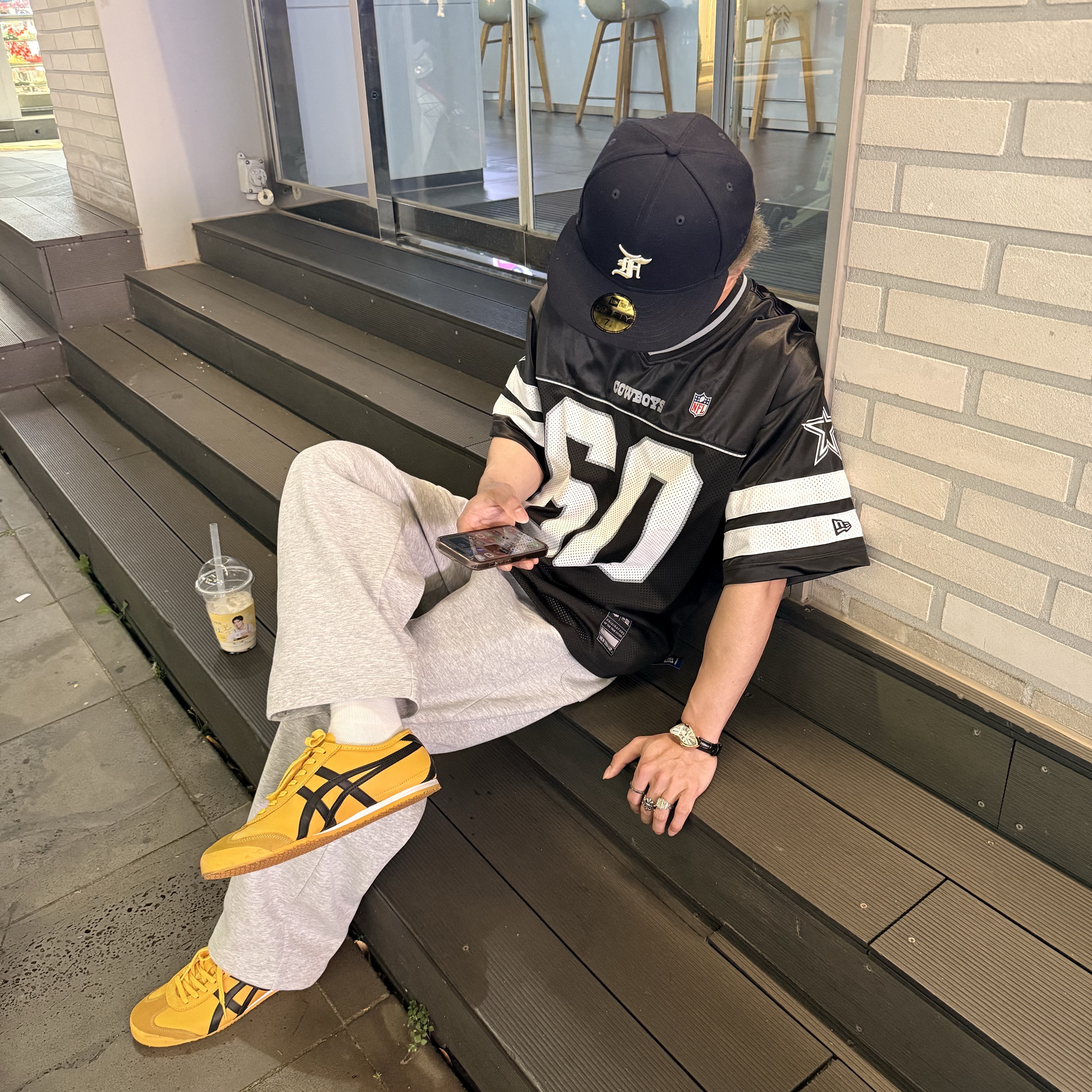 Onitsuka Tiger Mexico 66 Yellow Black 착용 스타일