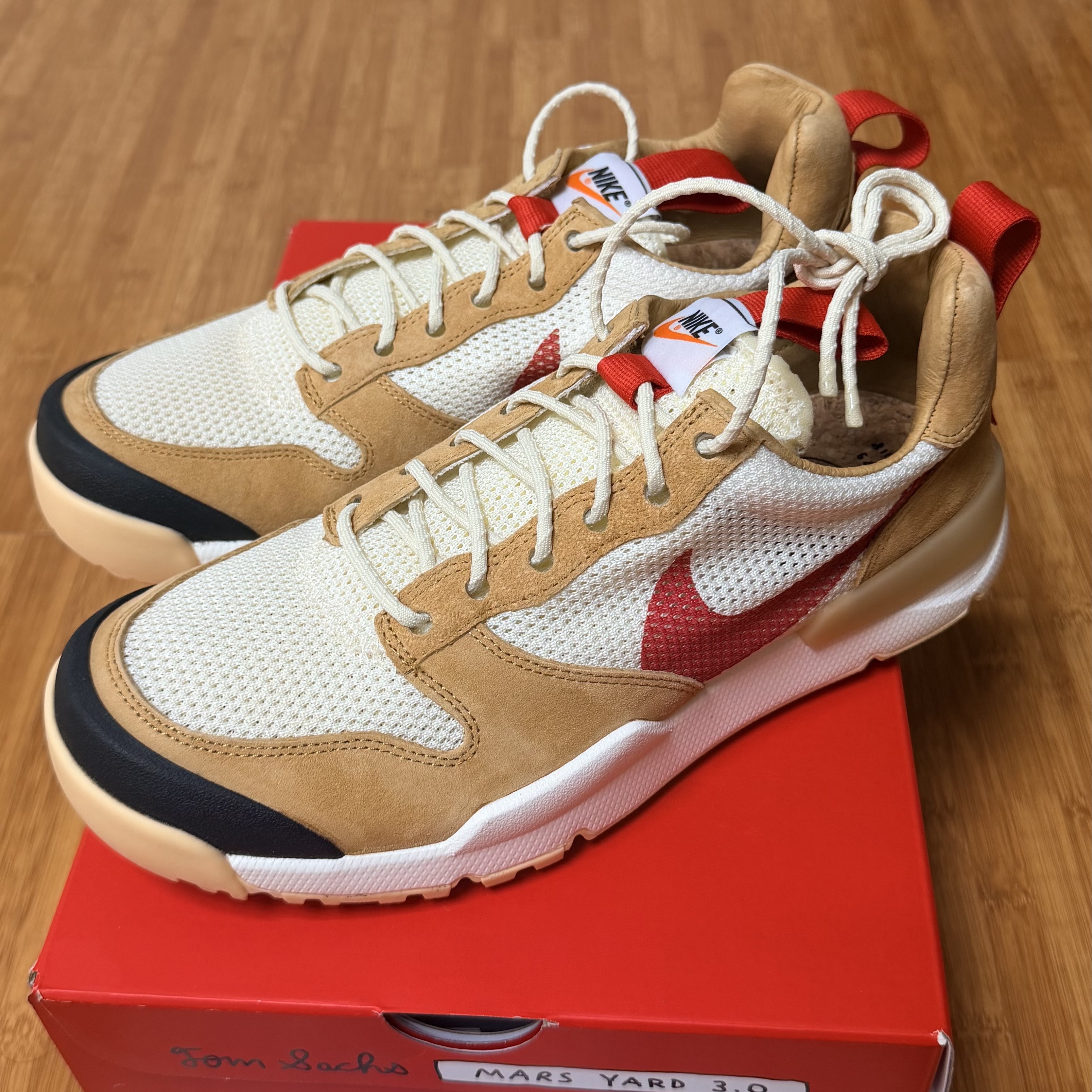 Nike x Tom Sachs Mars Yard Shoe 3.0 Space Camp 착용 스타일 - 1