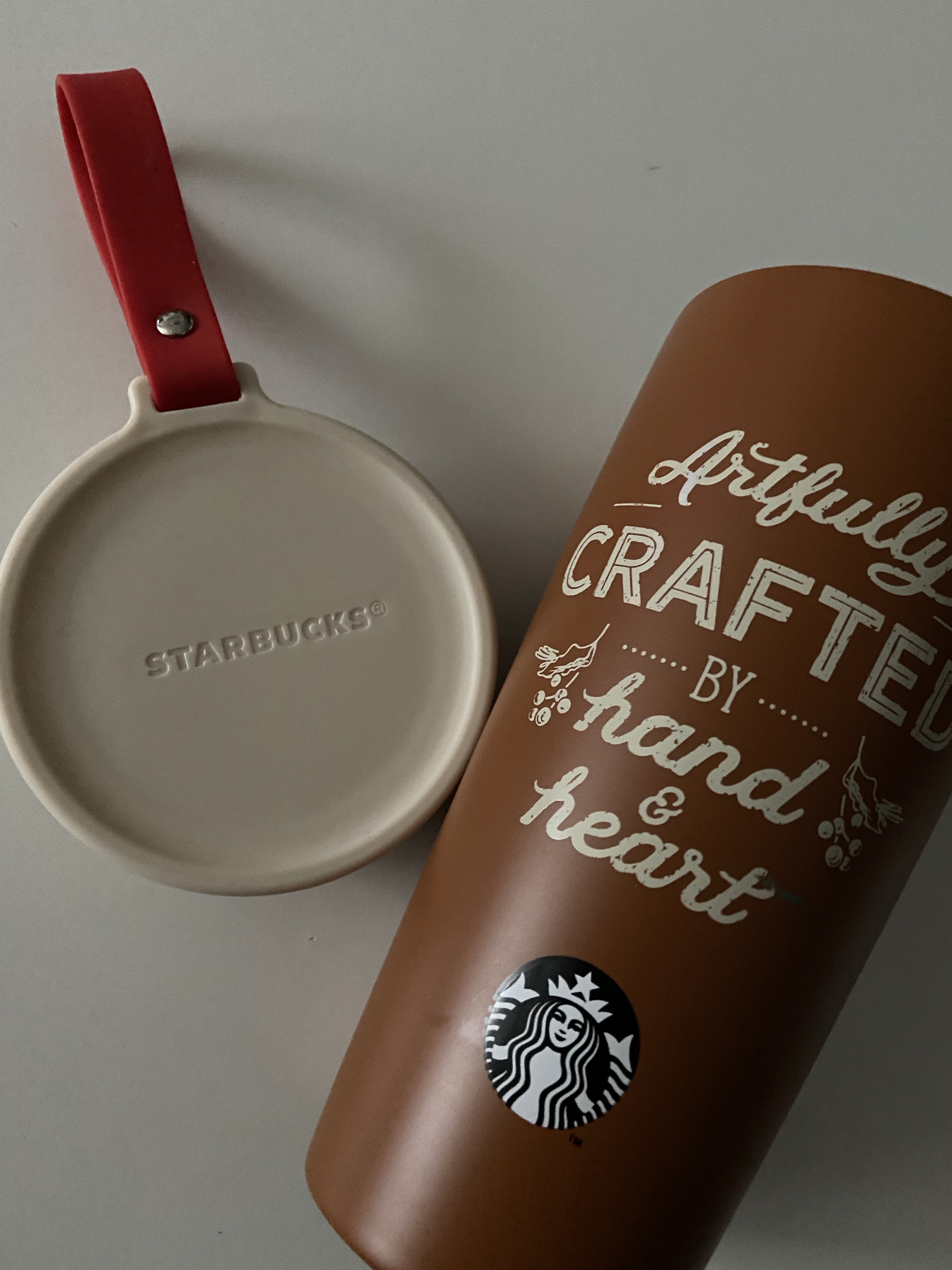 Starbucks 20 SS Chubby Autumn Tumbler 473ml 착용 스타일