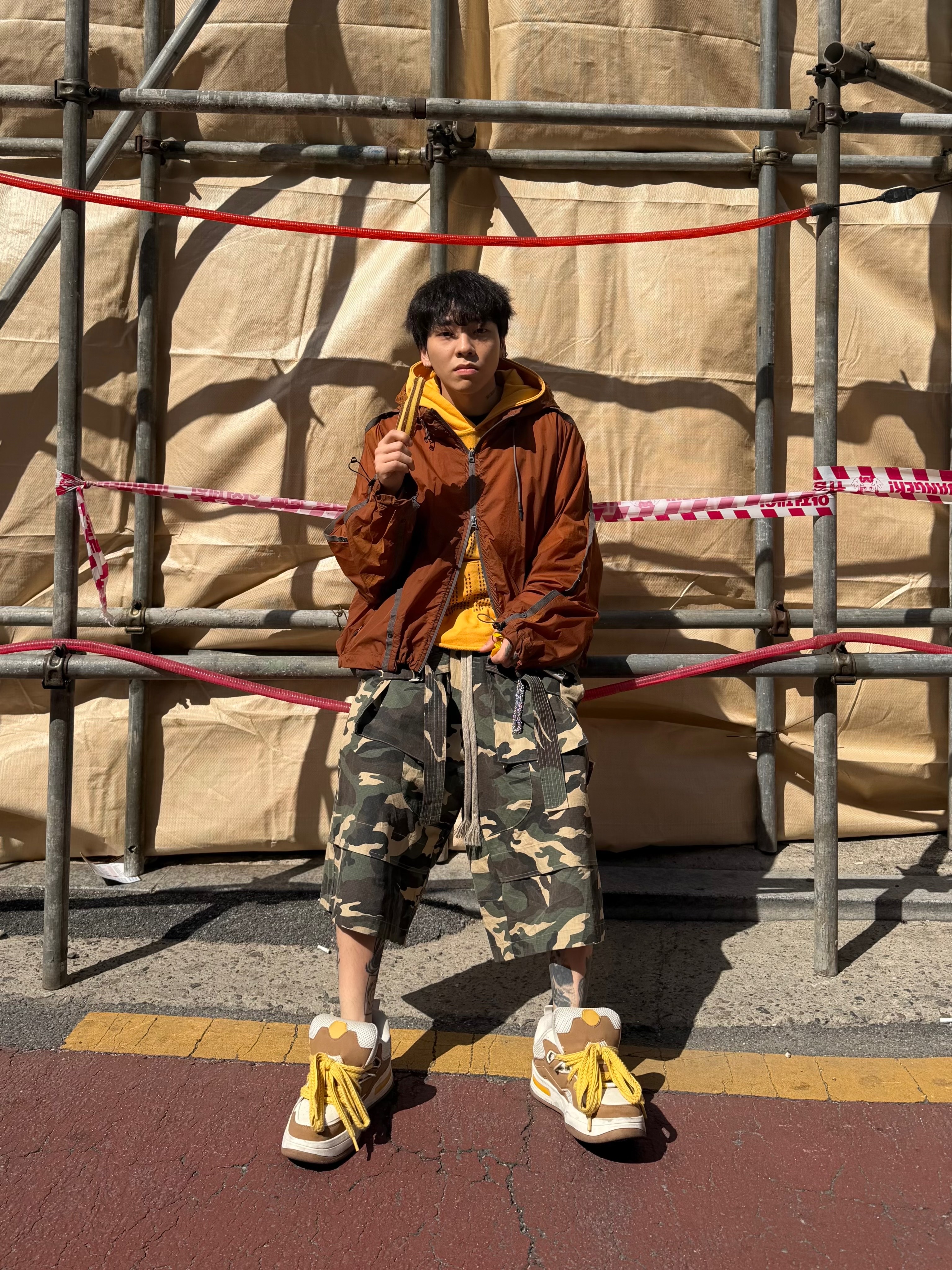 Wapworks Field Safety Bermuda Camo 착용 스타일 - 1