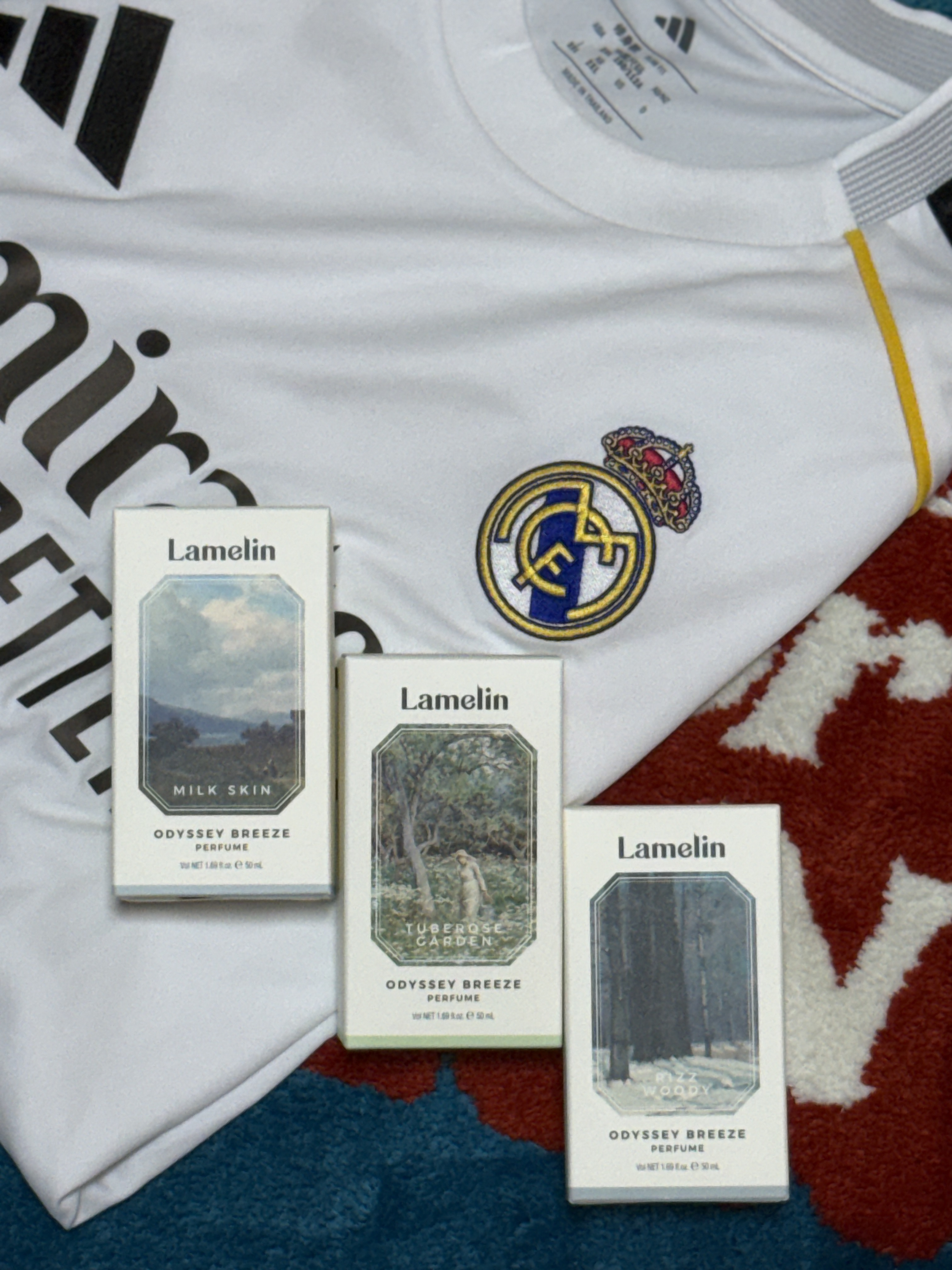 Adidas x Wales Bonner Karintha OG Wonder White Core Black, Adidas Real Madrid 2025/26 Home Jersey White - KR Sizing (Non Marking Ver.) 착용 스타일 - 3