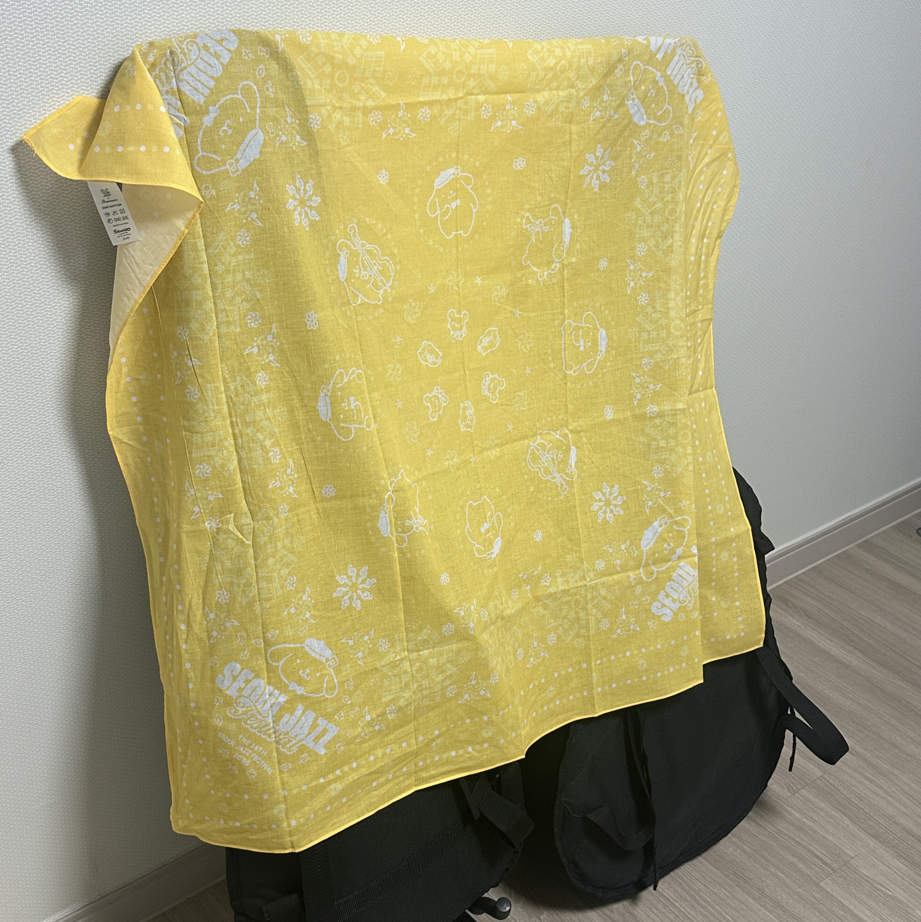 SJF X POMPOMPURIN BANDANA - YELLOW 착용 스타일