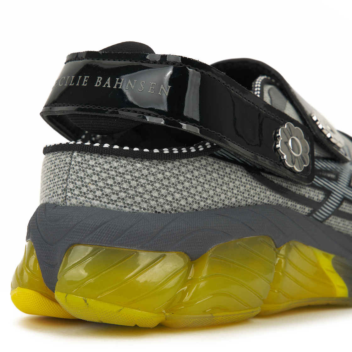 아식스 x 세실리에 반센 젤 퀀텀 360 8 그레이 옐로우(Asics x Cecilie Bahnsen Gel-Quantum 360 VIII Grey Yellow) - 8