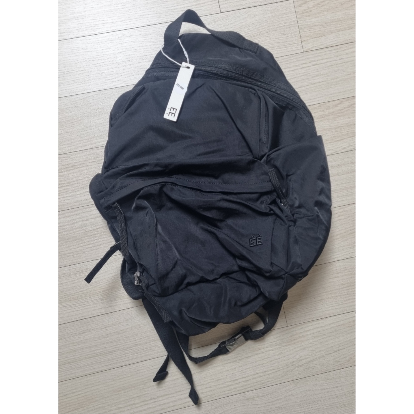 Hoka x Xlim Mafate Speed 2 TS Black Charcoal, Casio G-Shock DW-5600UBB-1DR 착용 스타일 - 3