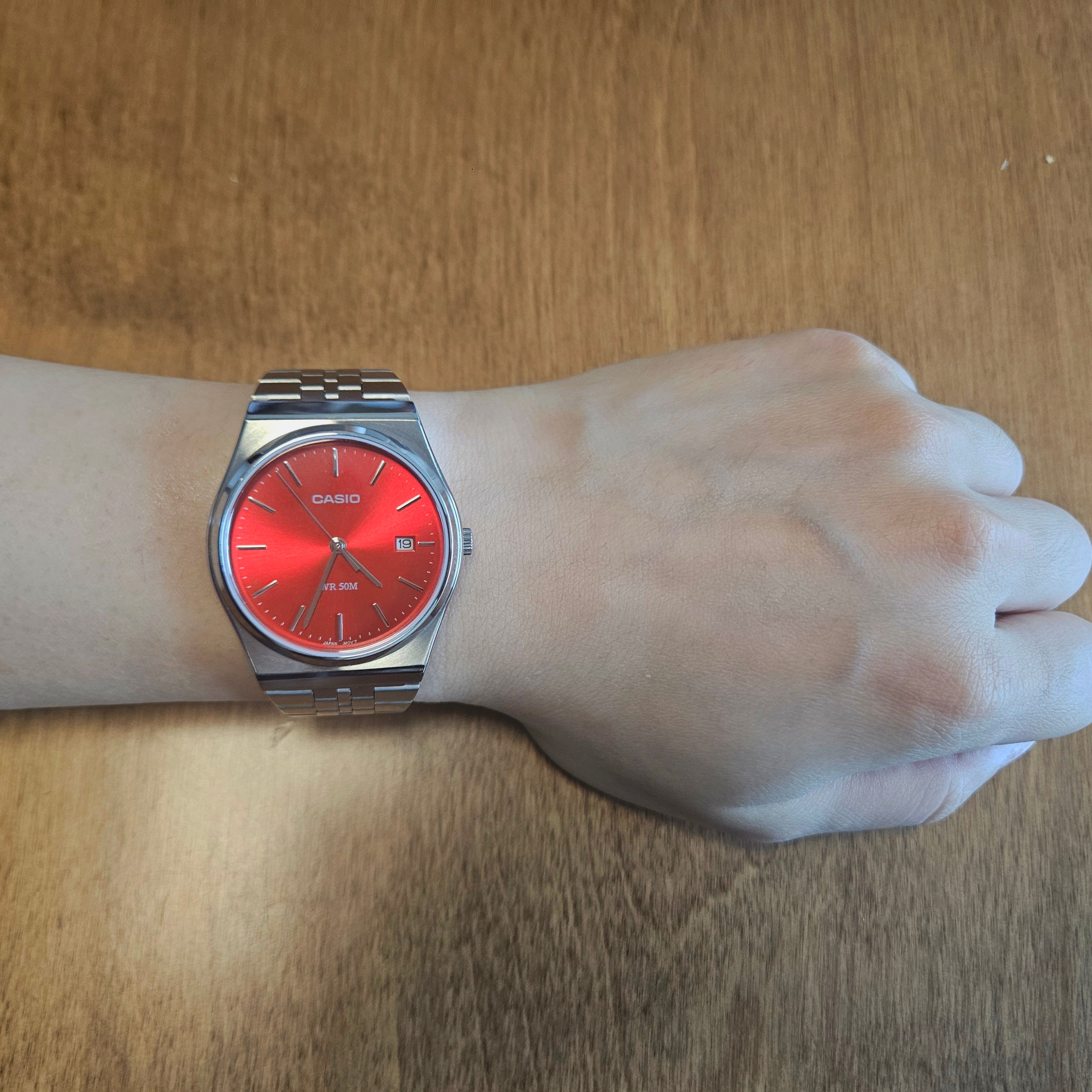 Casio MTP-B145D-4A2V 착용 스타일