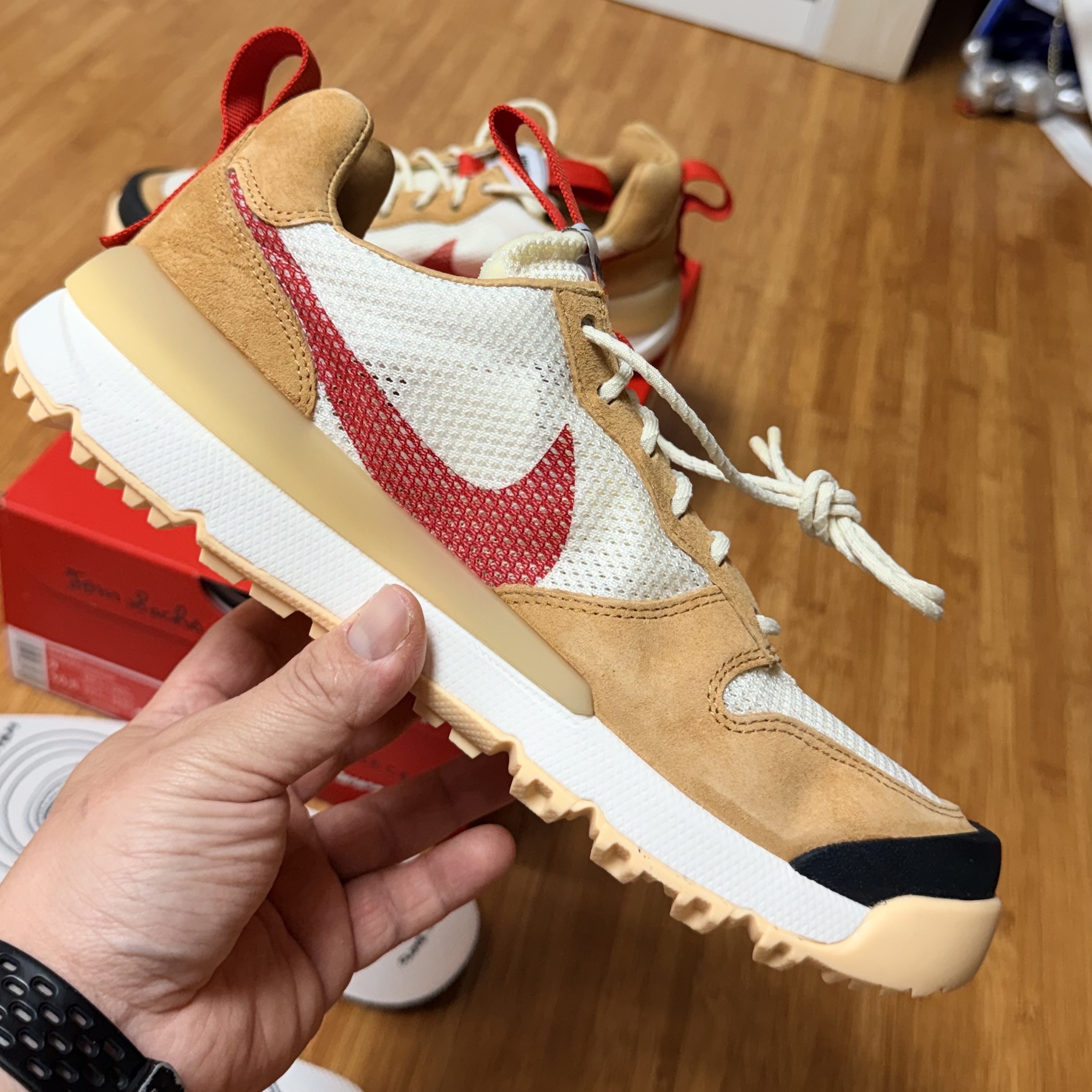 Nike x Tom Sachs Mars Yard Shoe 3.0 Space Camp 착용 스타일 - 2