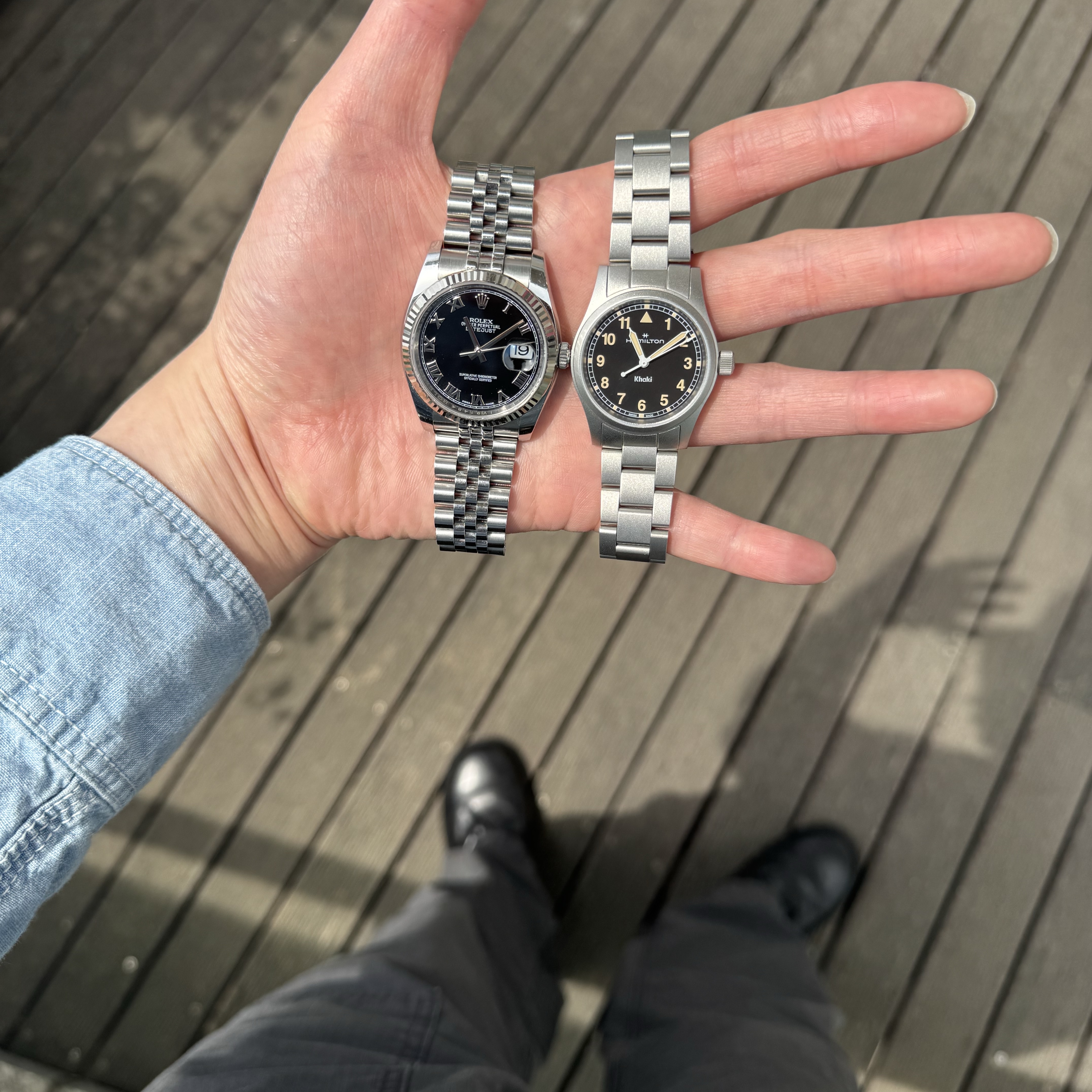 Hamilton Khaki Field Quartz 33mm Stainless Steel Black 착용 스타일 - 2