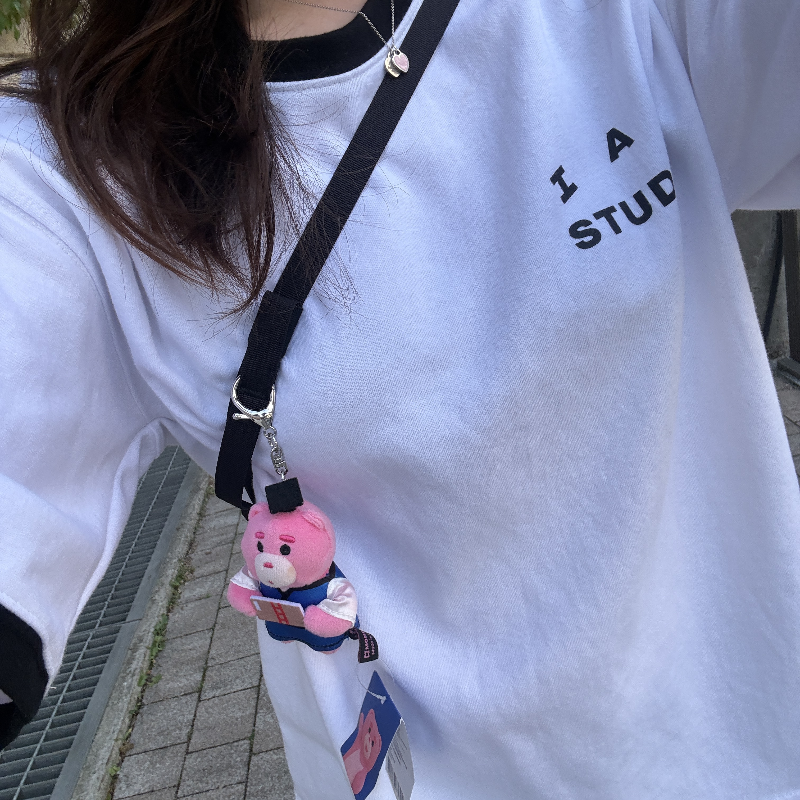 IAB Studio Established T-Shirt White Black, Tiffany & Co. Return To Tiffany Pink Double Heart Tag Pendant Mini Silver (16in) 착용 스타일 - 3